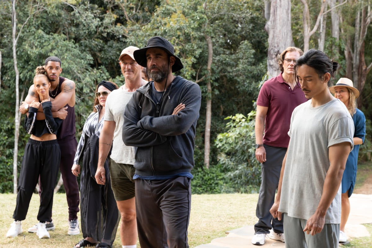 Jessica, Ben, Frances, Lars, Tony, Napoleon, Heather, and Yao stand outside at Tranquillum House.