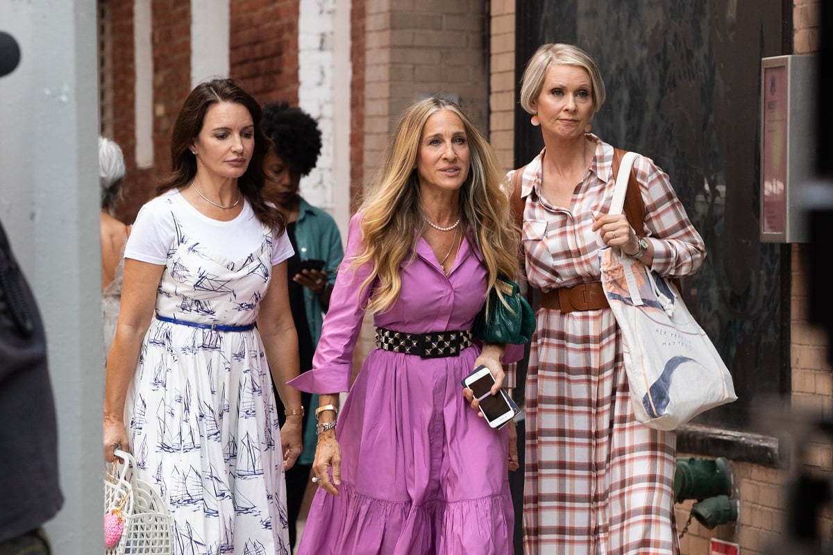 Actors Kristin Davis, Sarah Jessica Parker, and Cynthia Nixon photographed in New York City while filming 'And Just Like That...'