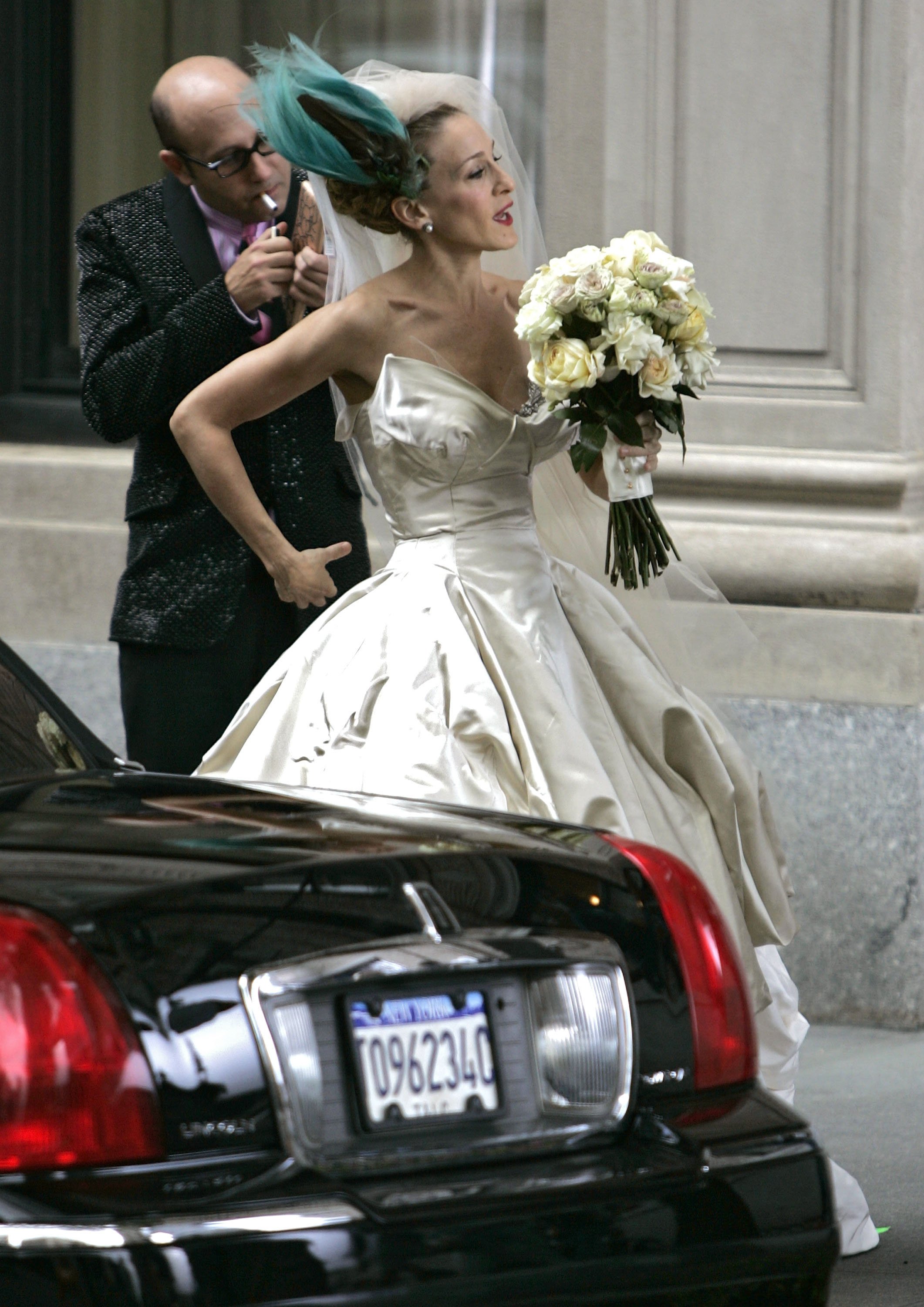Willie Garson and Sarah Jessica Parker prepare to shoot a scene for 'Sex and the City: The Movie'