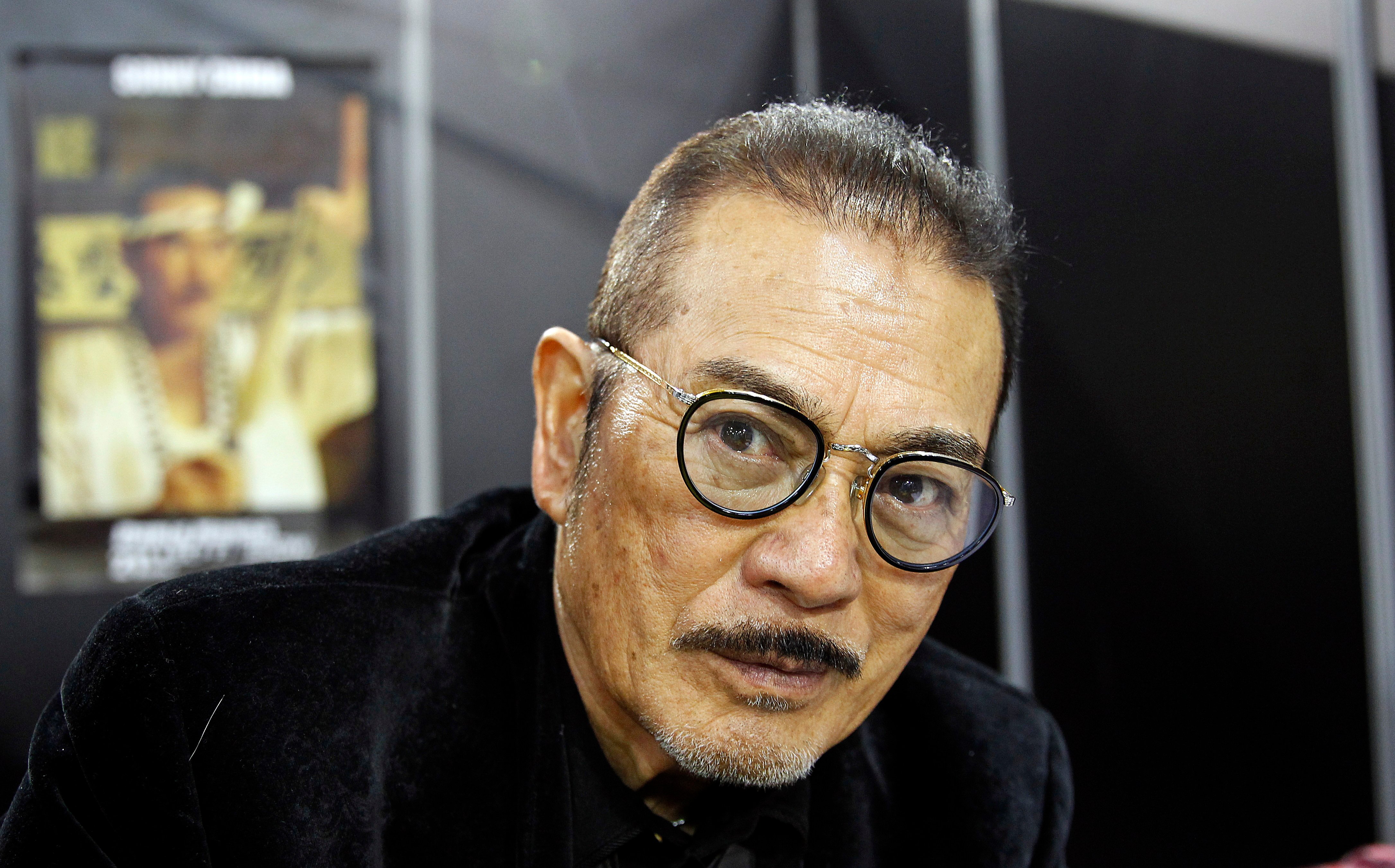 Sonny Chiba signs autographs at Paris Manga and Sci-Fi Show