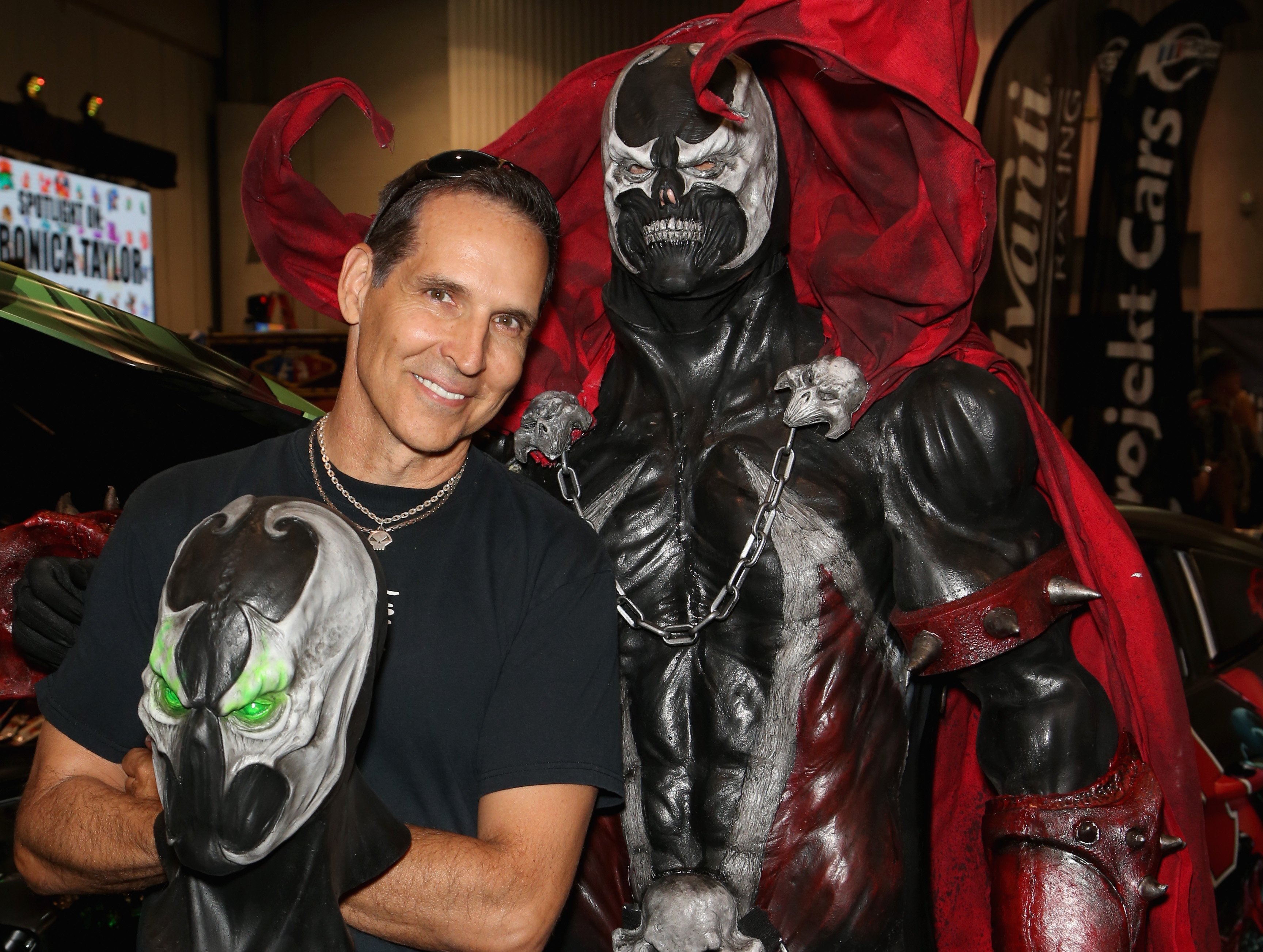 Todd McFarlane 'Spawn' standing next to Tom Proprofsky, dressed as the character Spawn