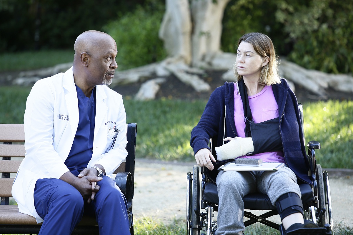 (L-R) James Pickens Jr. and Ellen Pompeo in 'Grey's Anatomy' episode 'The Sound of Silence'