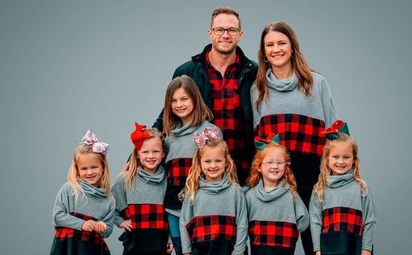 Danielle Busby, Adam Busby, and their six daughters on 'OutDaughtered'