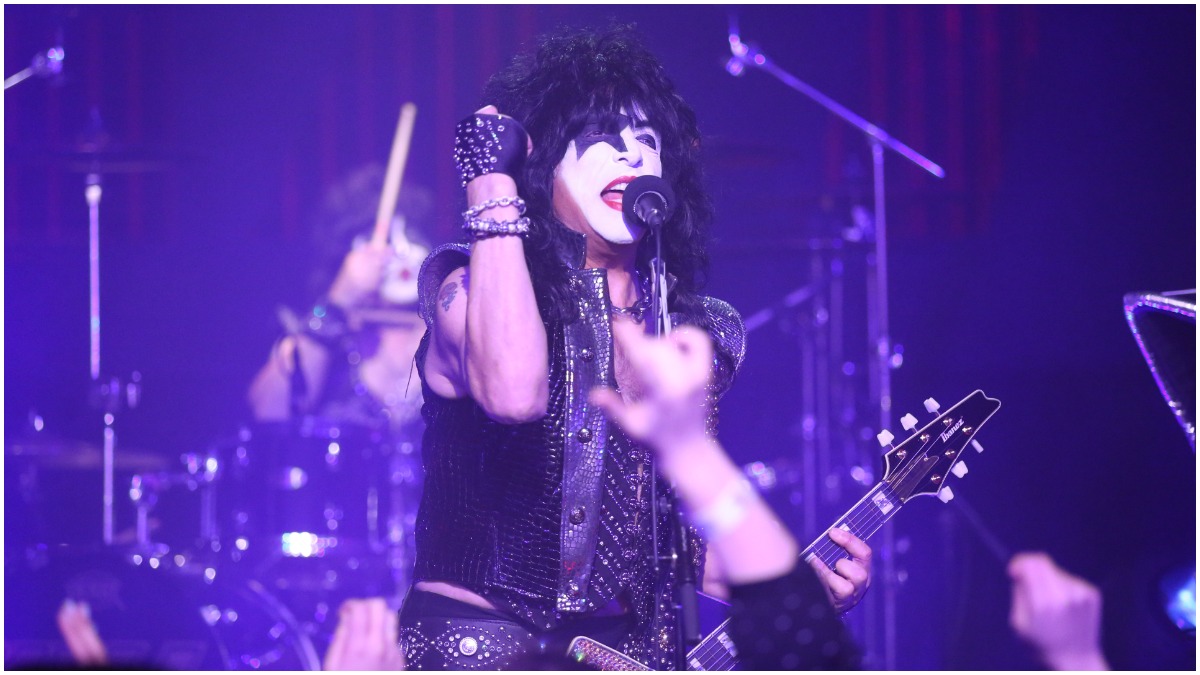 KISS Frontman Paul Stanley Contracts COVID-19, End of the Road Tour Paused