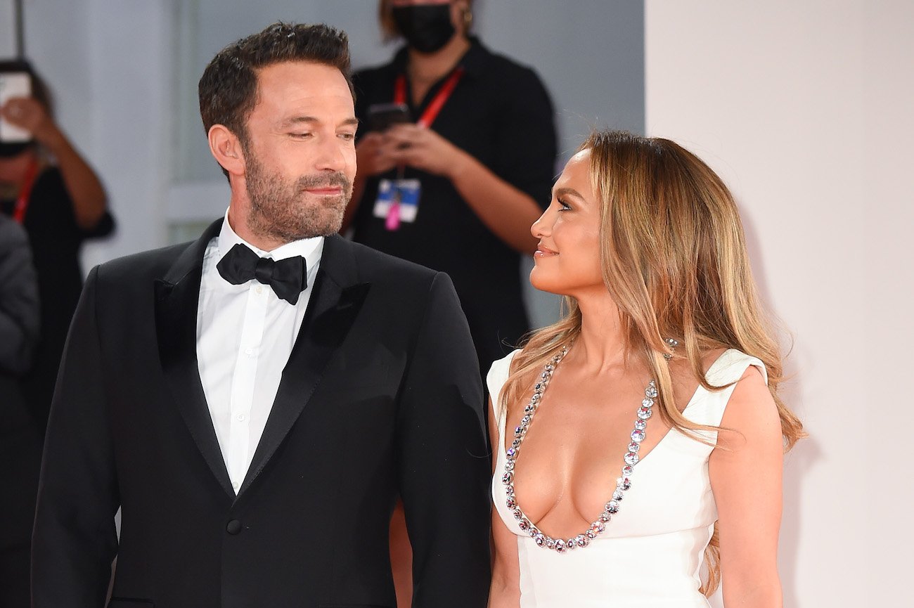 Ben Affleck and Jennifer Lopez looking at each other