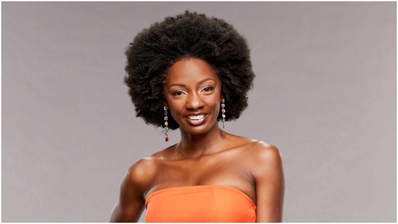 Azah Awasum poses for 'Big Brother 23' cast photo