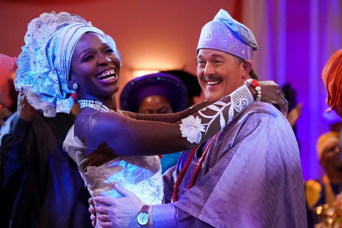 'Bob Hearts Abishola' stars Folake Olowofoyeku and Billy Gardell in a scene from the season 3 wedding.
