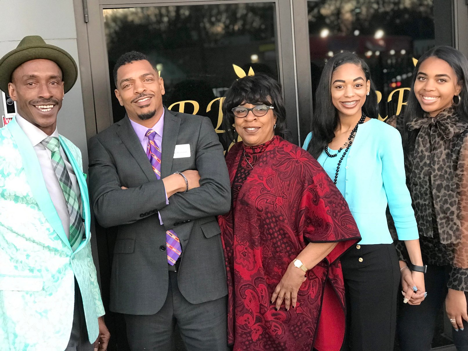 'Buried by the Bernards' cast (L-R) Uncle Kevin, Ryan Bernard, Debbie Bernard, Deja Bernard, and Reagan Bernard