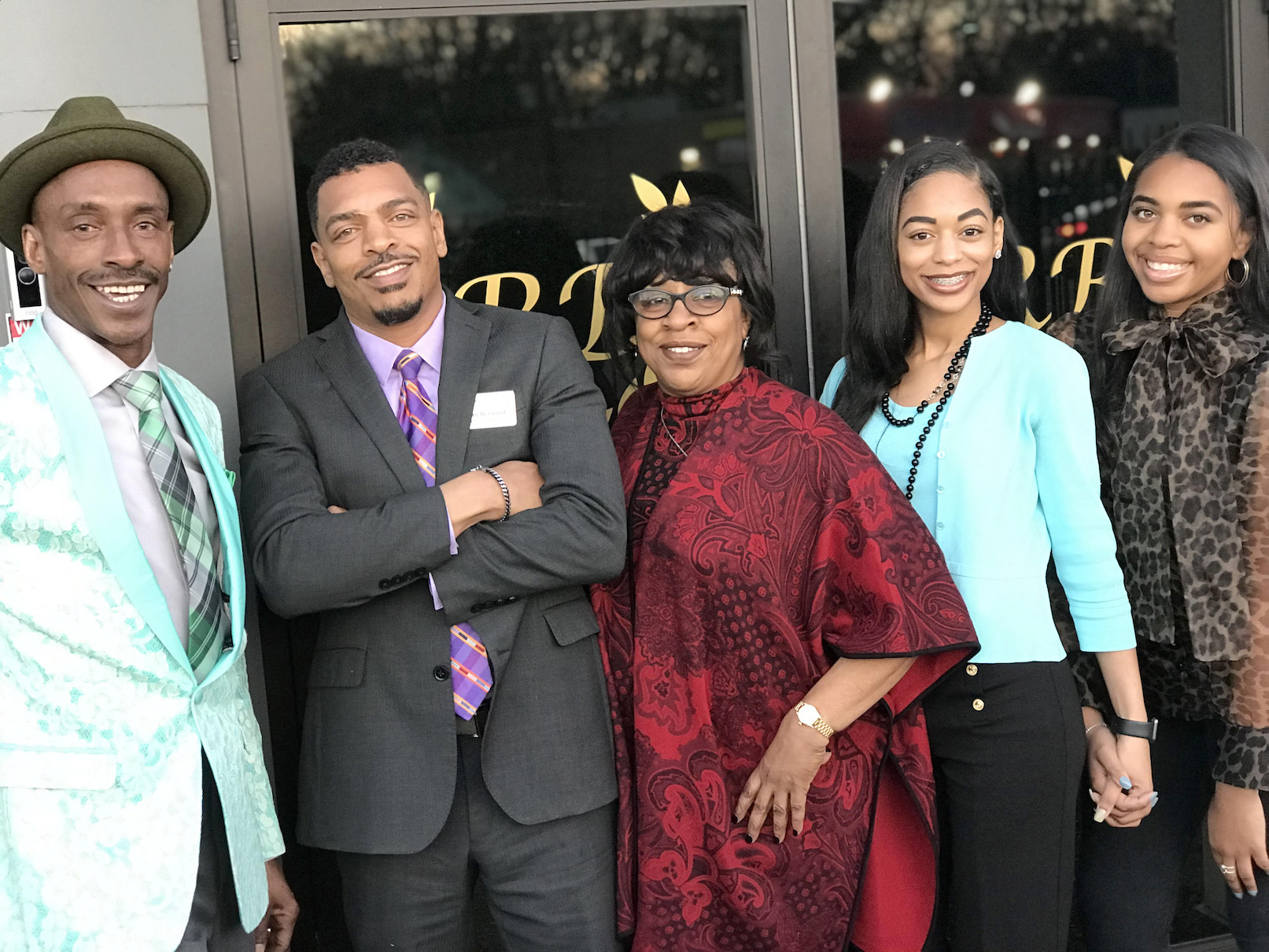 'Buried by the Bernards' cast (L-R) Uncle Kevin, Ryan Bernard, Debbie Bernard, Deja Bernard, and Reagan Bernard