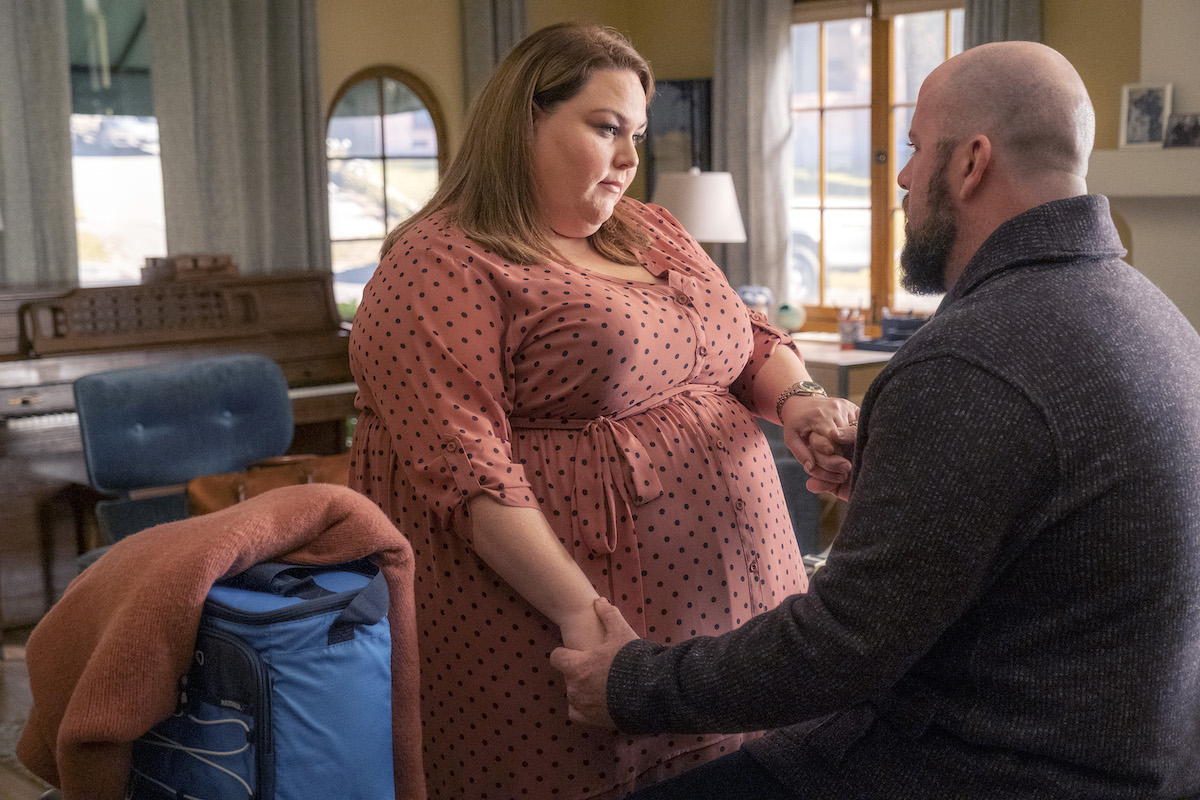 This Is Us cast members Chrissy Metz and Chris Sullivan as Kate and Toby