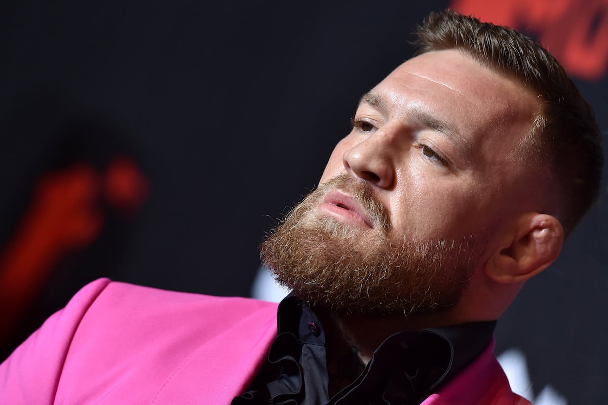 Conor McGregor wearing a pink sports jacket at the 2021 VMAs.
