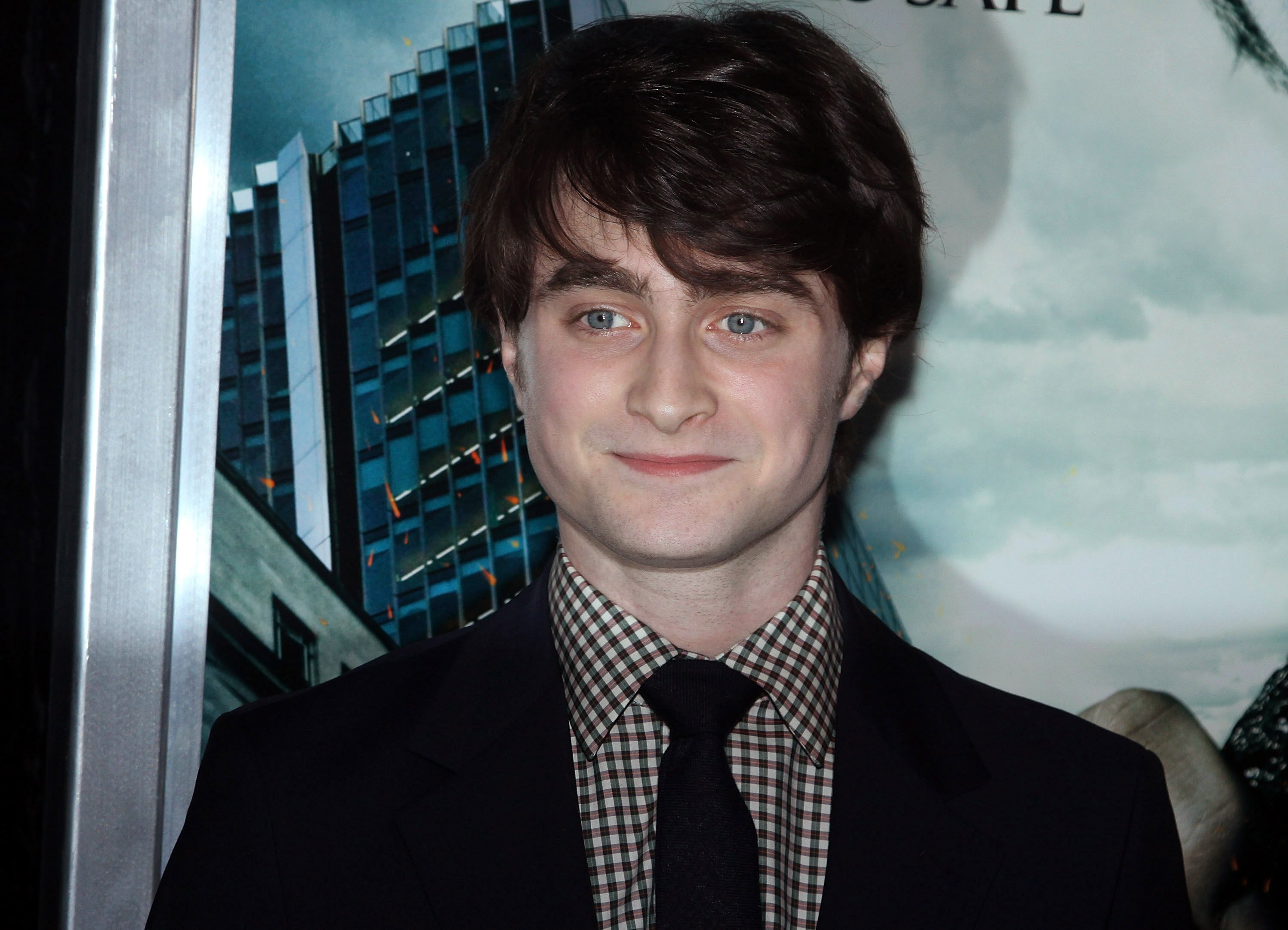 Daniel Radcliffe poses at the premiere of "Harry Potter and the Deathly Hallows - Part 1" at Alice Tully Hall on November 15, 2010 in New York City.