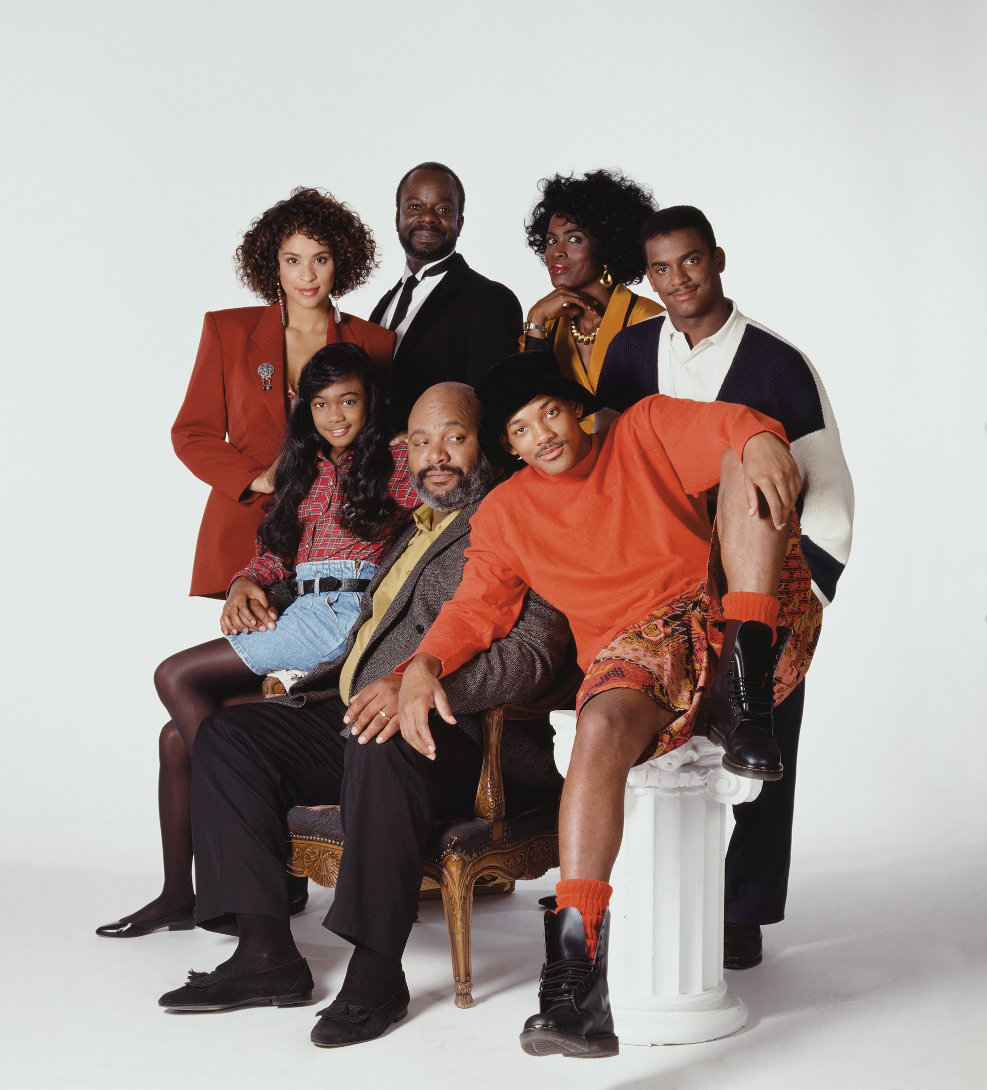 Karyn Parsons, Joseph Marcell, Janet Hubert, Alfonso Ribeiro, Tatyana Ali, James Avery, and Will Smith posing for a photoshoot in ‘Fresh Prince of Bel-Air’ Season 2