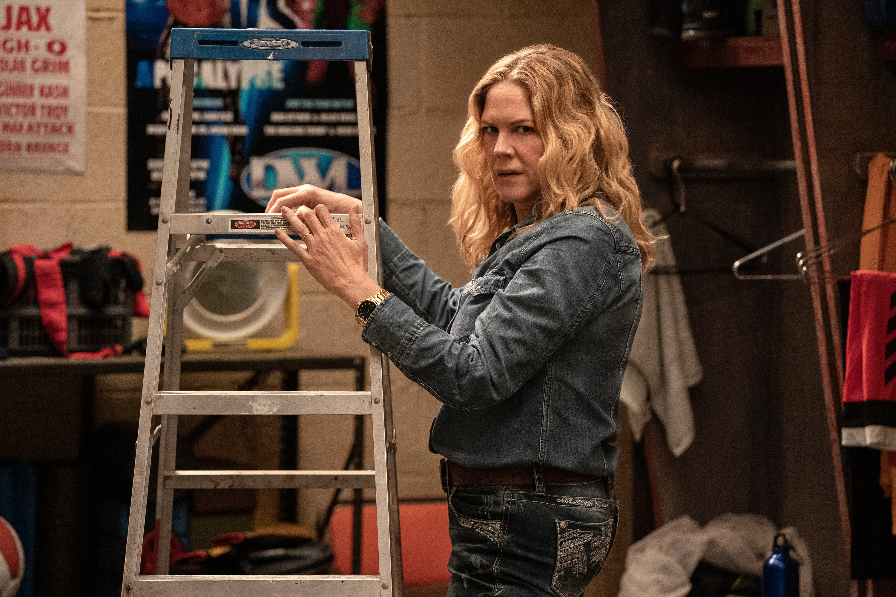 Heels: Mary McCormack prepares a ladder