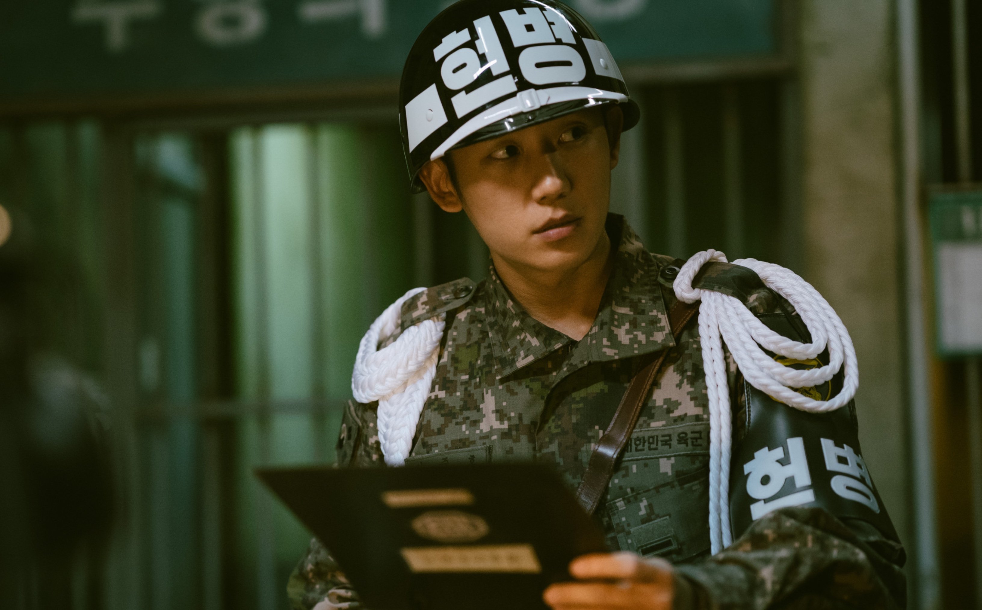 Jung Hae-In 'D.P.' as Ahn Jun-Ho wearing uniform and military helmet