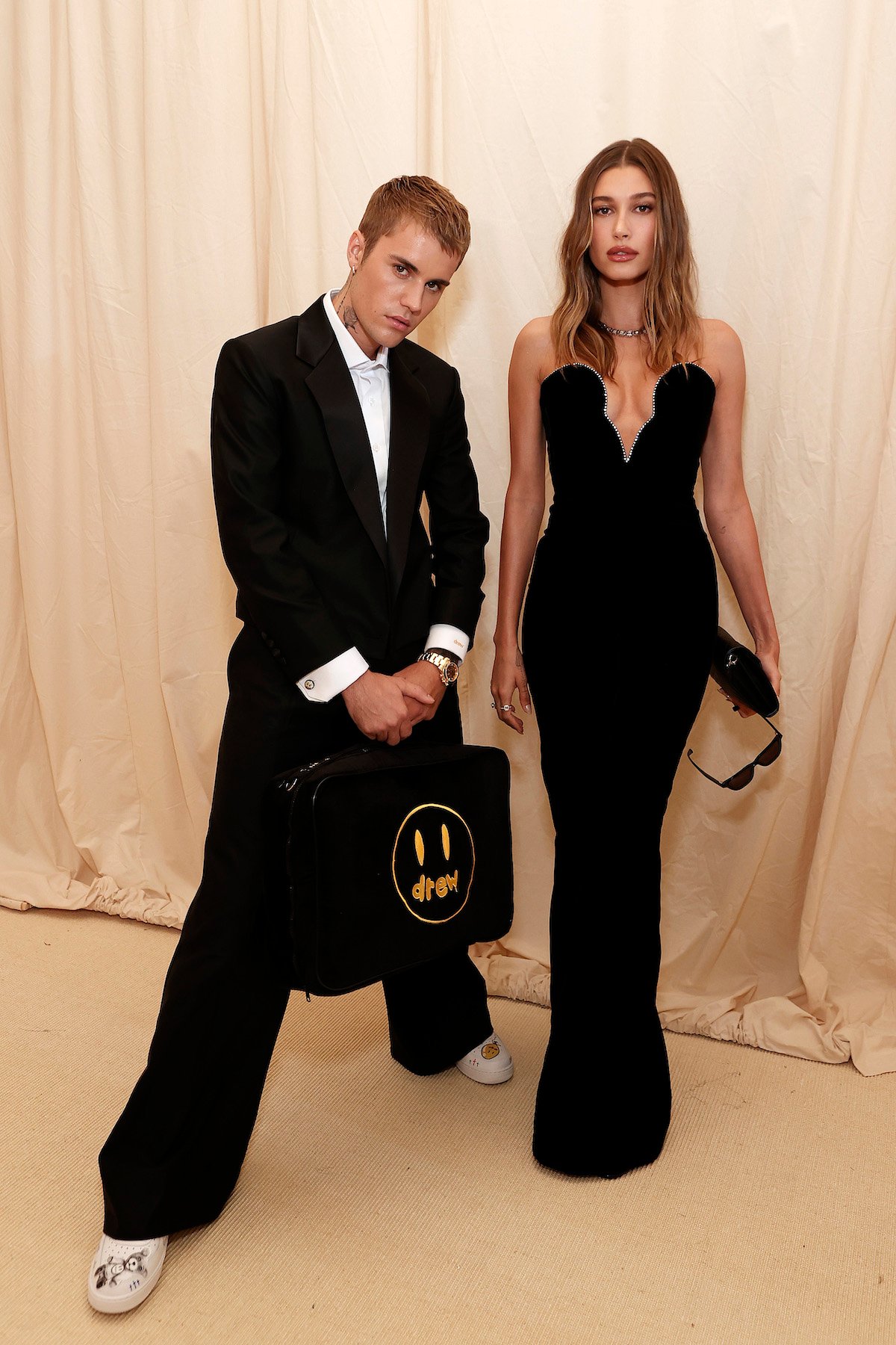 Justin and Hailey Bieber pose together at the 2021 Met Gala.