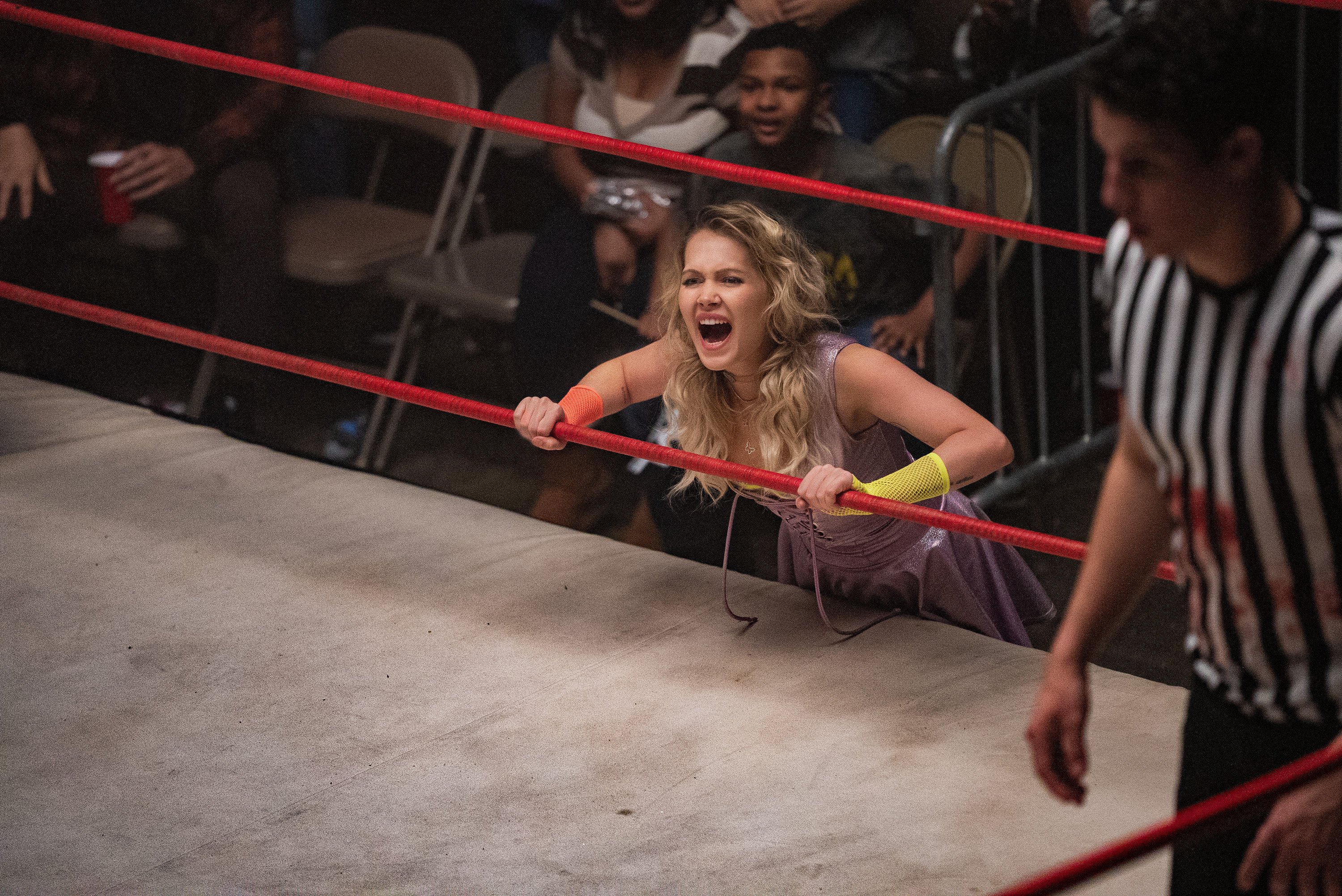 Kelli Berglund pulls on the ropes