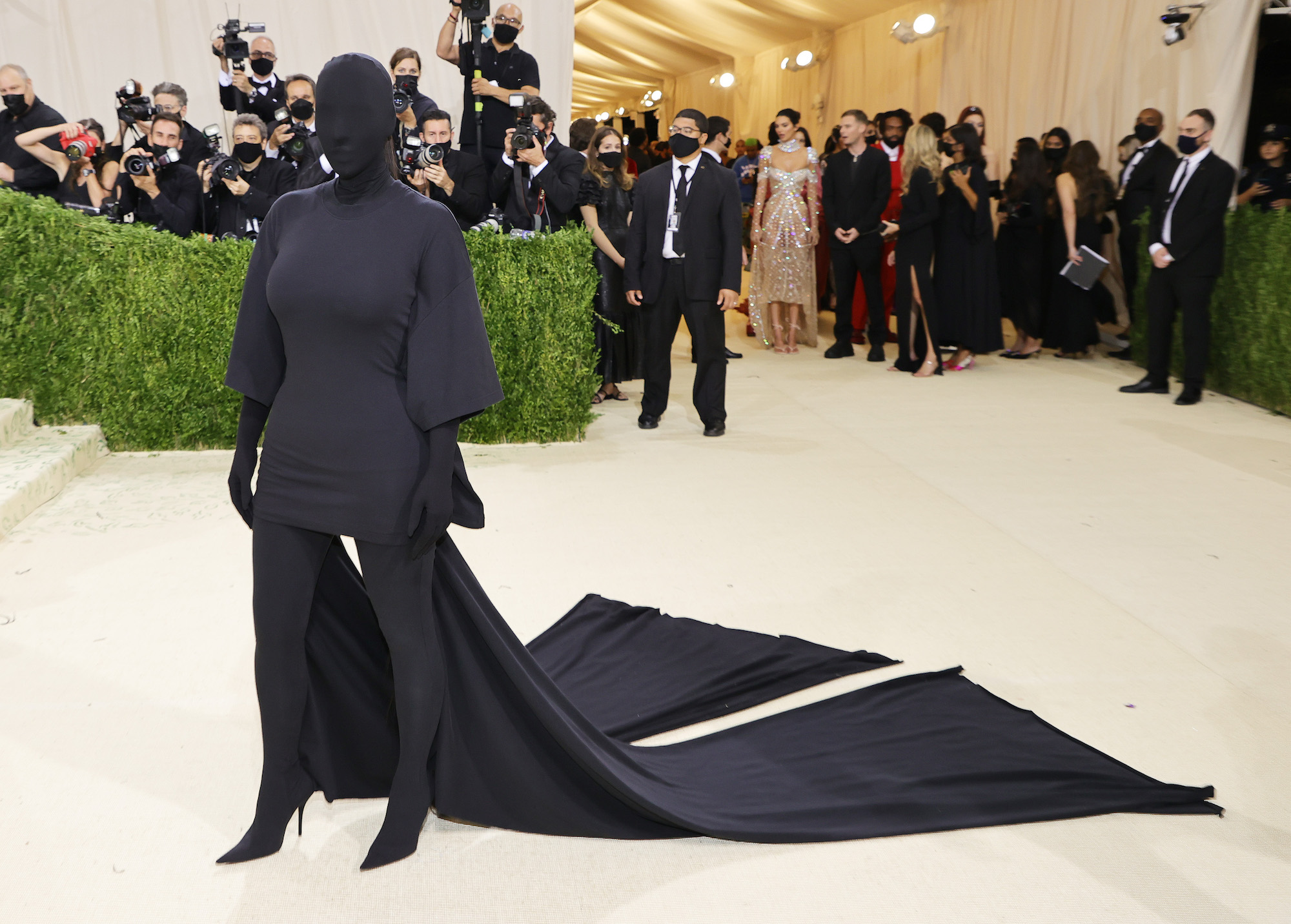 Kim Kardashian West attending the 2021 Met Gala wearing an all-black custom Balenciaga outfit
