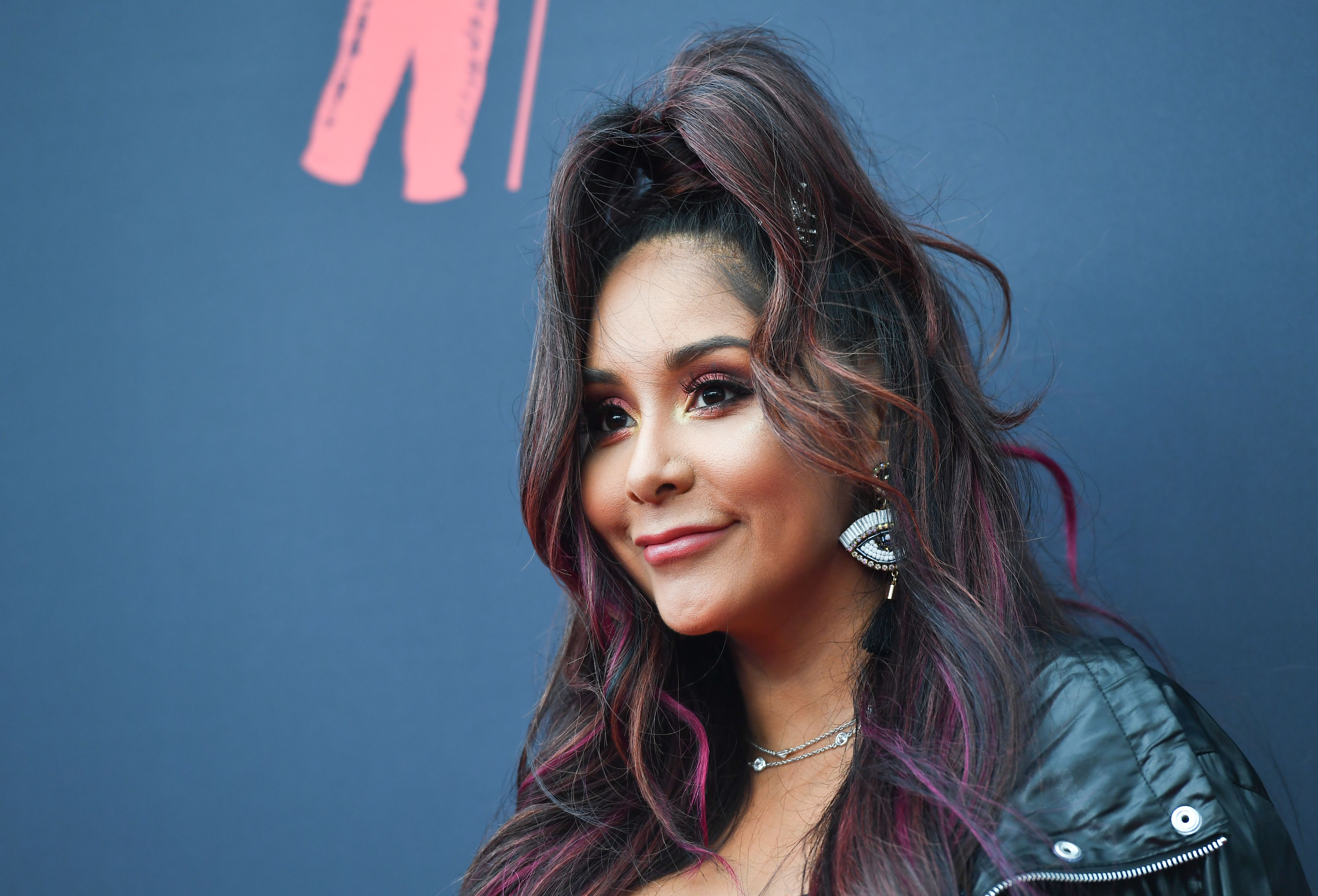 Nicole 'Snooki' Polizzi on the red carpet of the 2019 MTV Video Music Awards