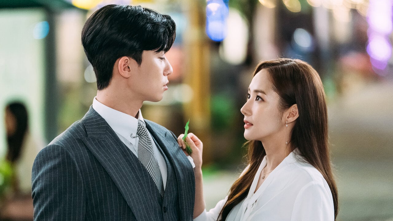 Park Seo-Joon and Park Min-Young in 'What's Wrong with Secretary Kim?' embracing each other