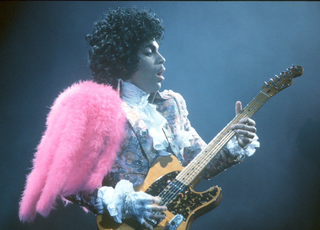 Prince performing in L.A.