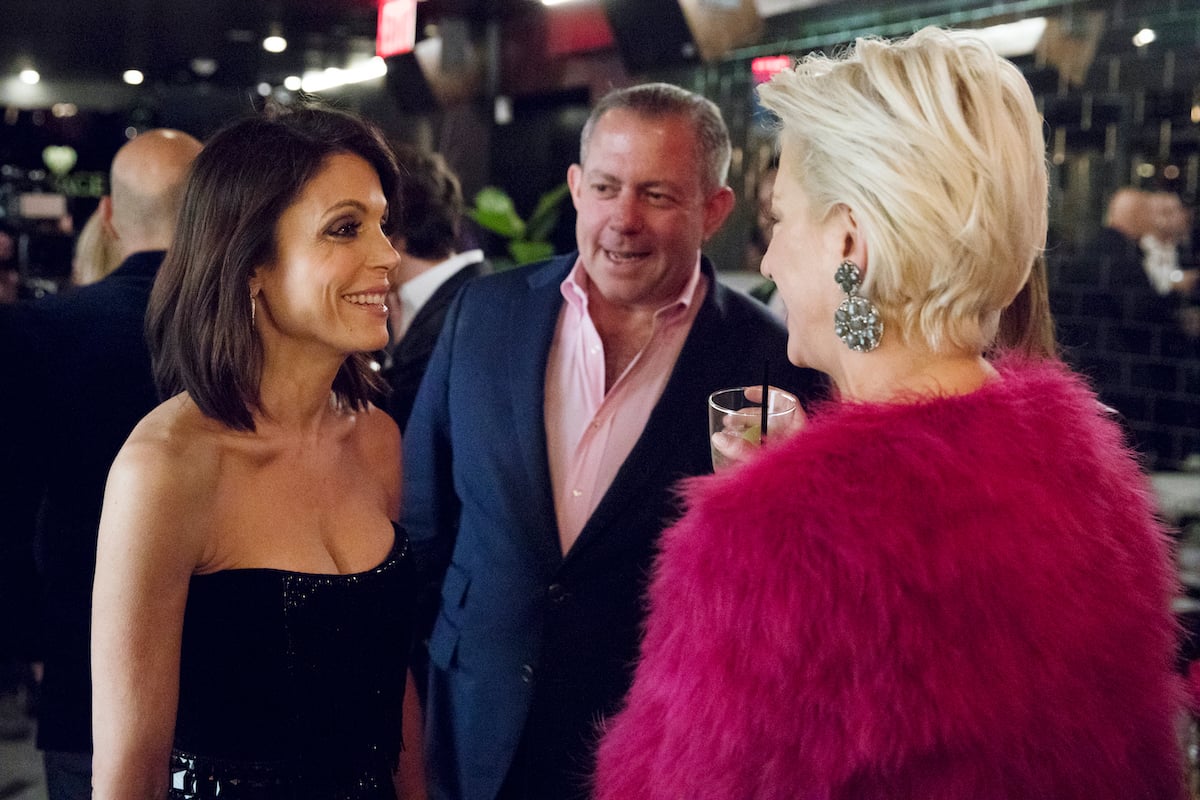 Bethenny Frankel, Harry Dubin, and Dorinda Medley from The Real Housewives of New York City chat a party