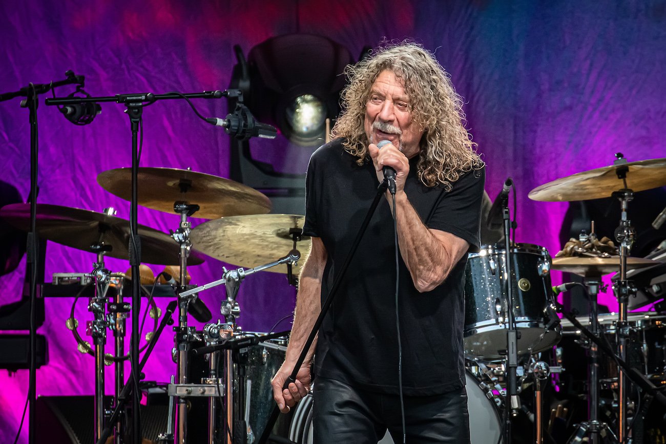 Led Zeppelin: Robert Plant Says Old Rock Bands Look ‘Decrepit’