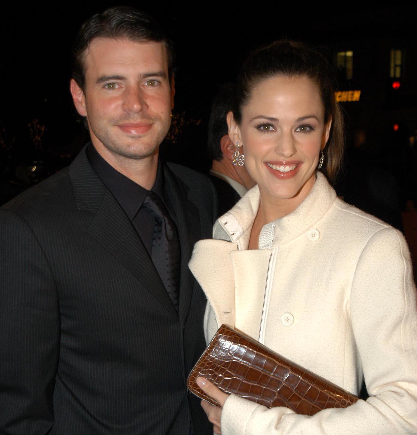 Scott Foley and Jennifer Garner attending the DreamWorks Premiere of 'Catch Me If You Can'