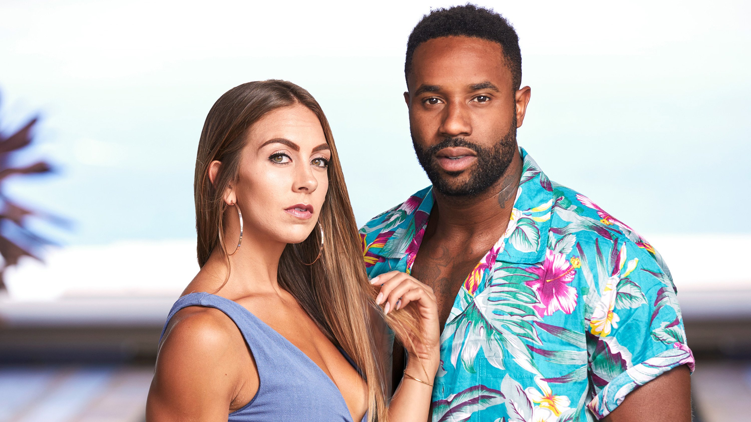 Nicole Tutewohl and Karl Collins pose for 'Temptation Island' season 1 cast photo