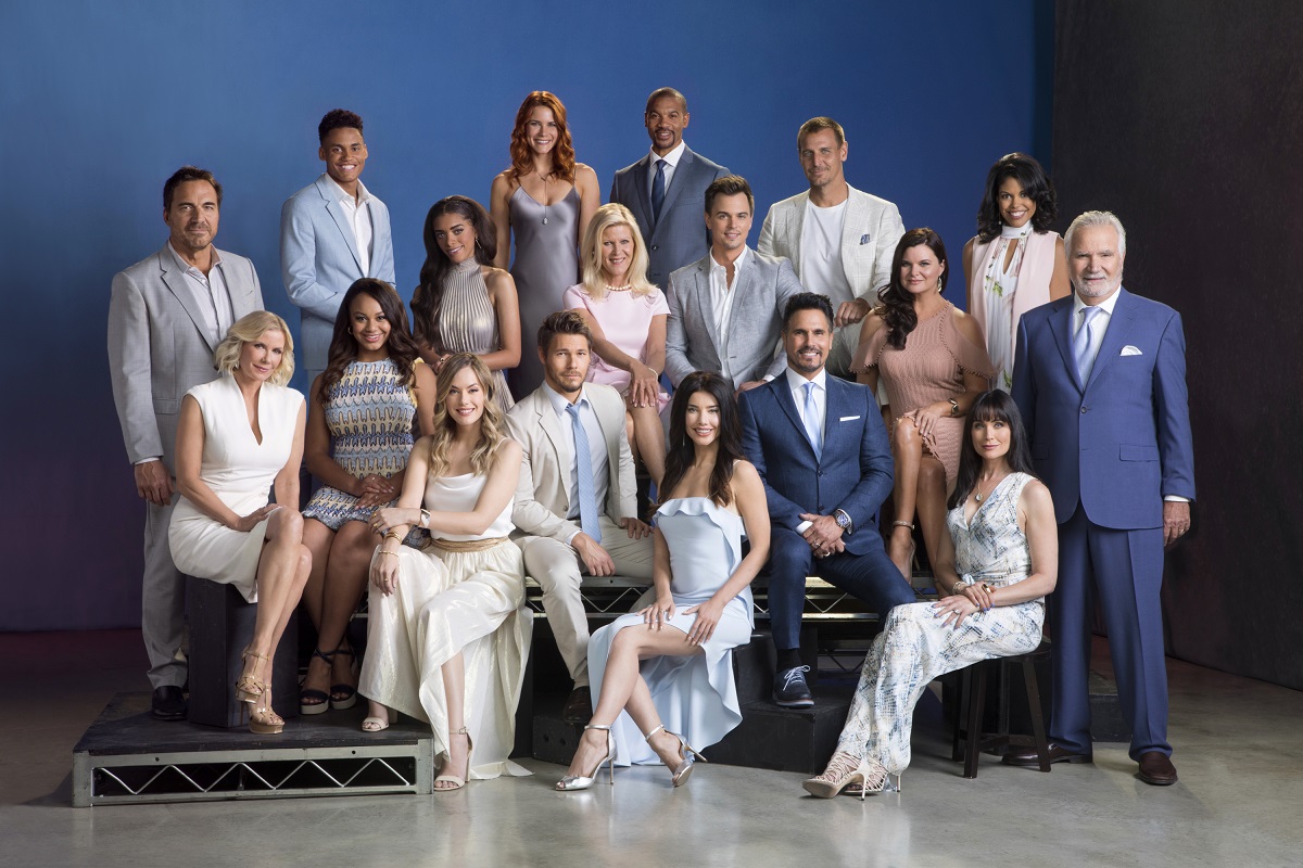 The cast of 'The Bold and the Beautiful' pose an official 2018 cast photo.