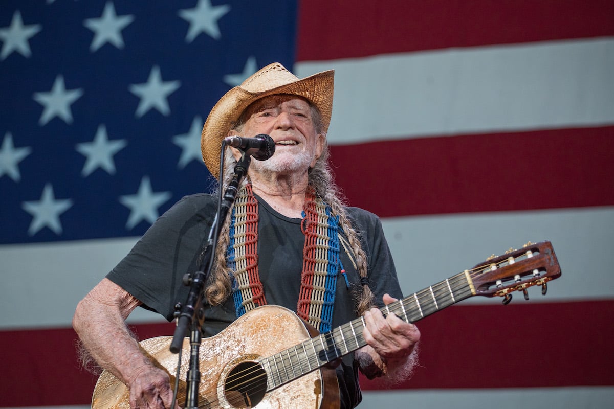 Singer-songwriter Willie Nelson performs