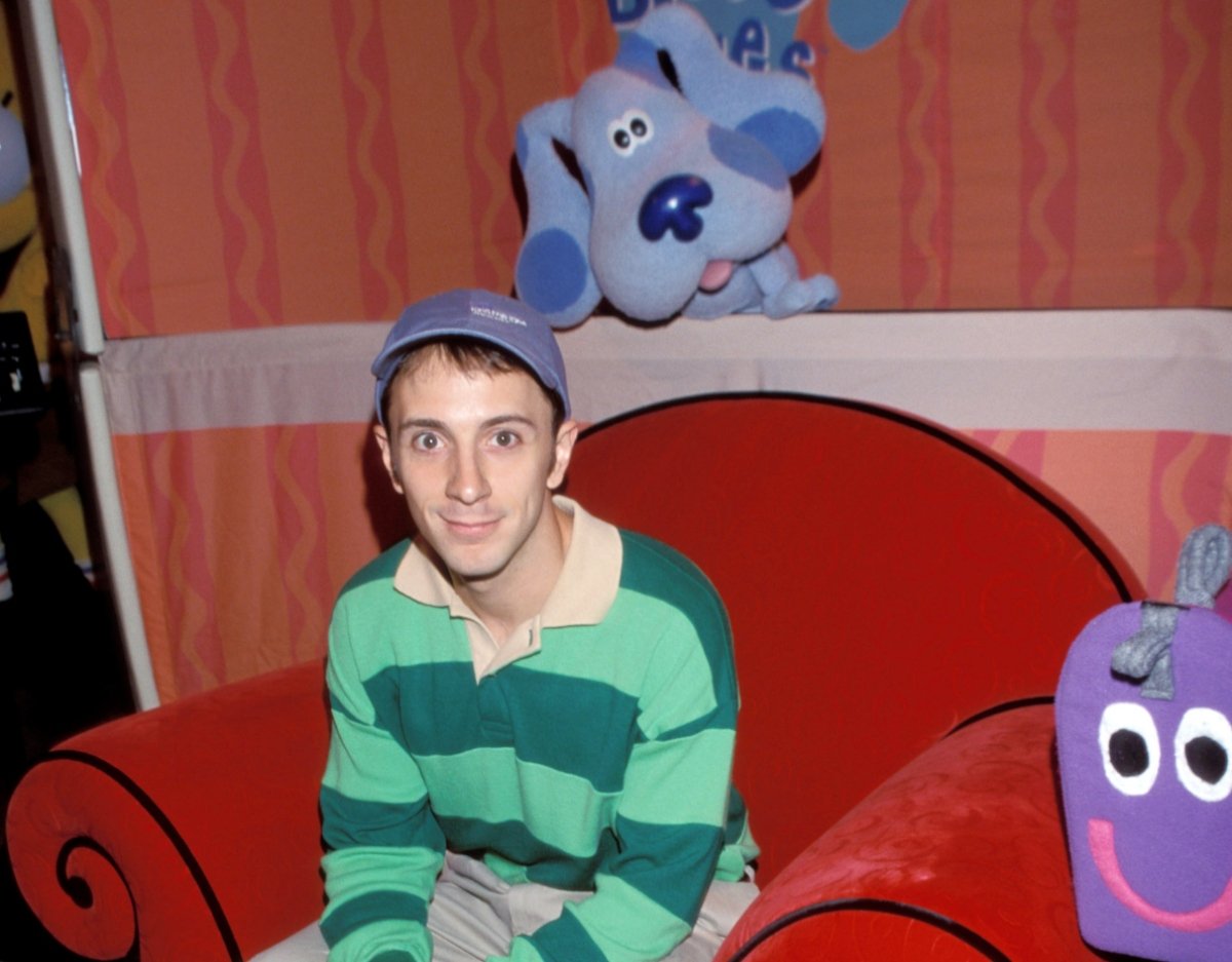 Steve Burns of 'Blues Clues' at a Kids for Kids fundraiser, 1999