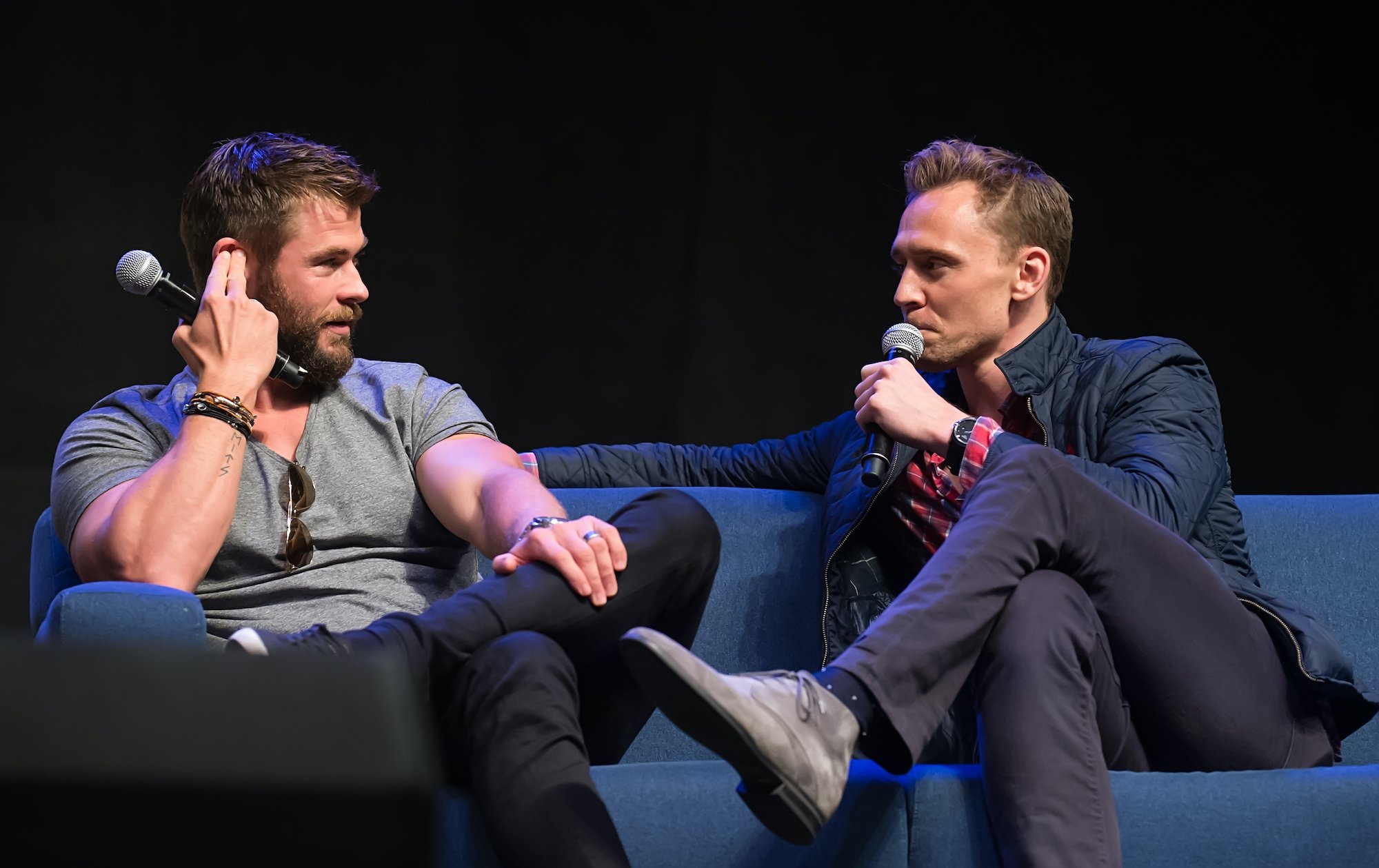 Actors Chris Hemsworth and Tom Hiddleston