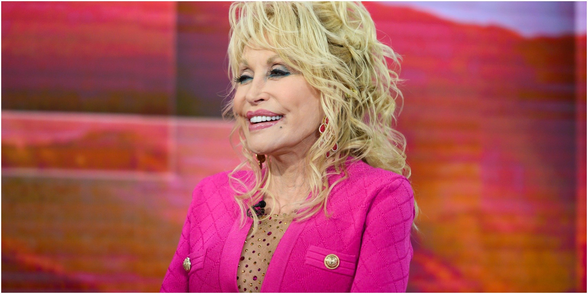 Dolly Parton will present one of the last awards of the Emmy 2021 telecast.