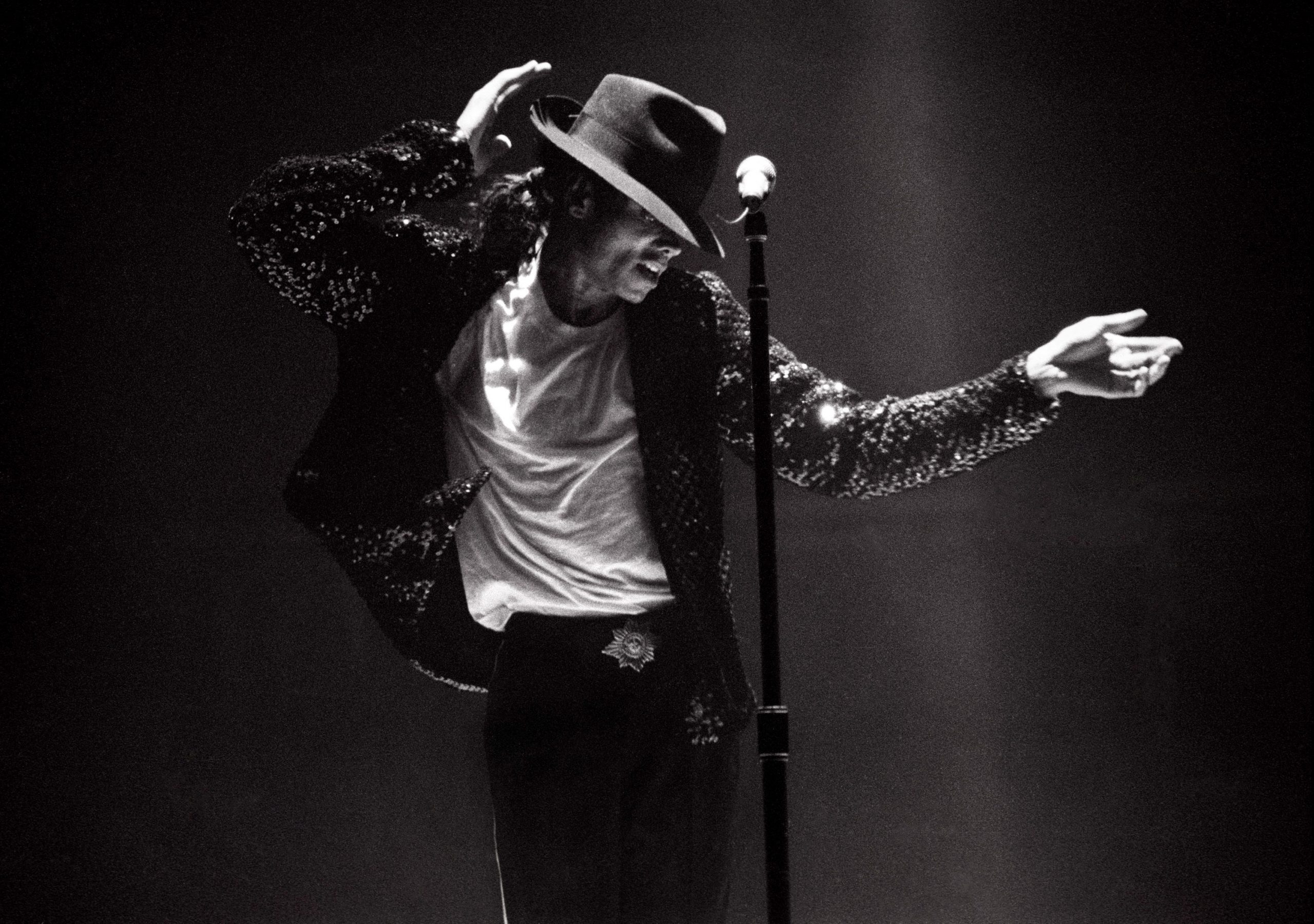 Michael Jackson with a microphone