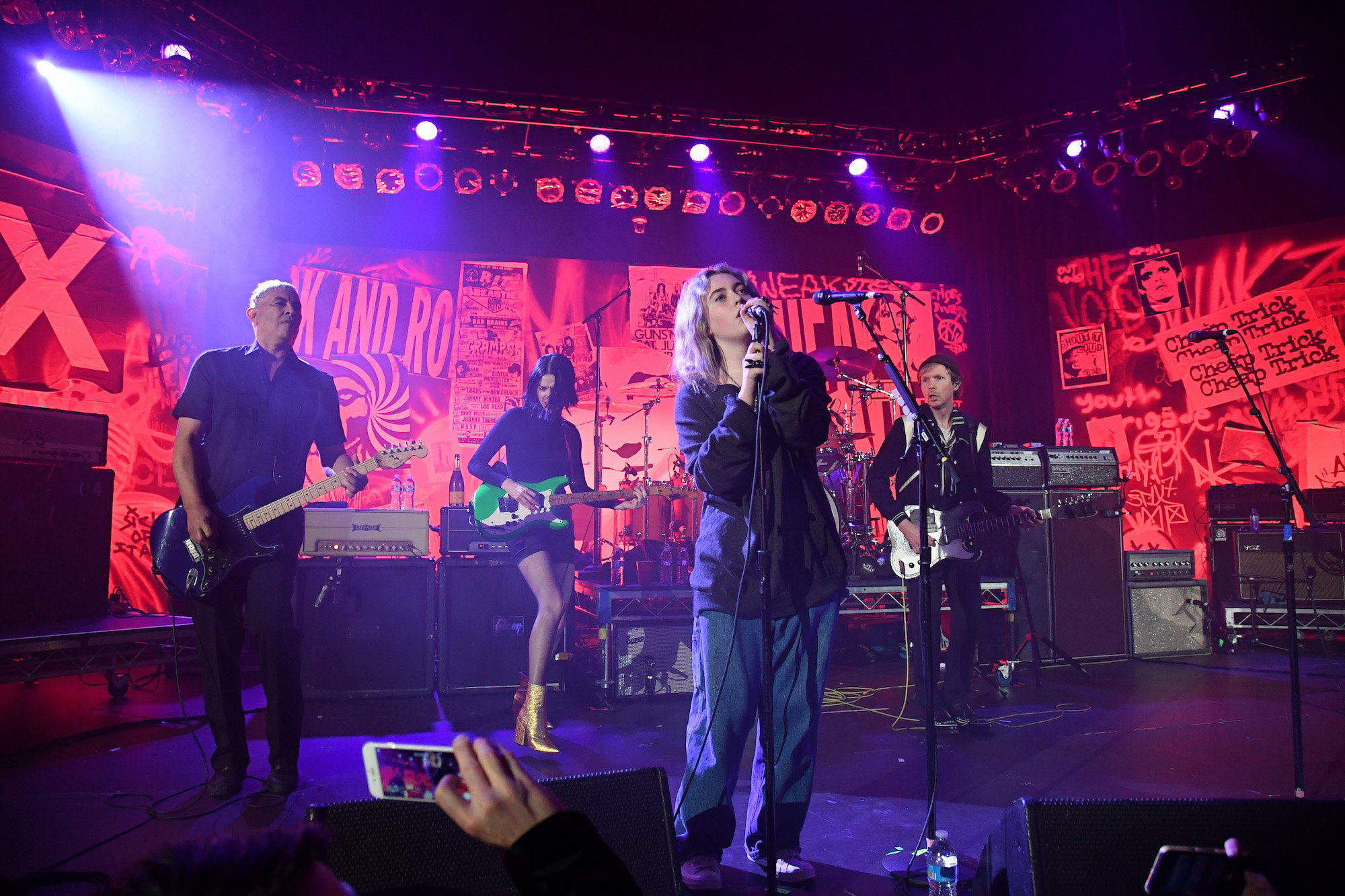 Violet Grohl, Dave Grohl, Beck, St. Vincent, Krist Novoselic and Pat Smear