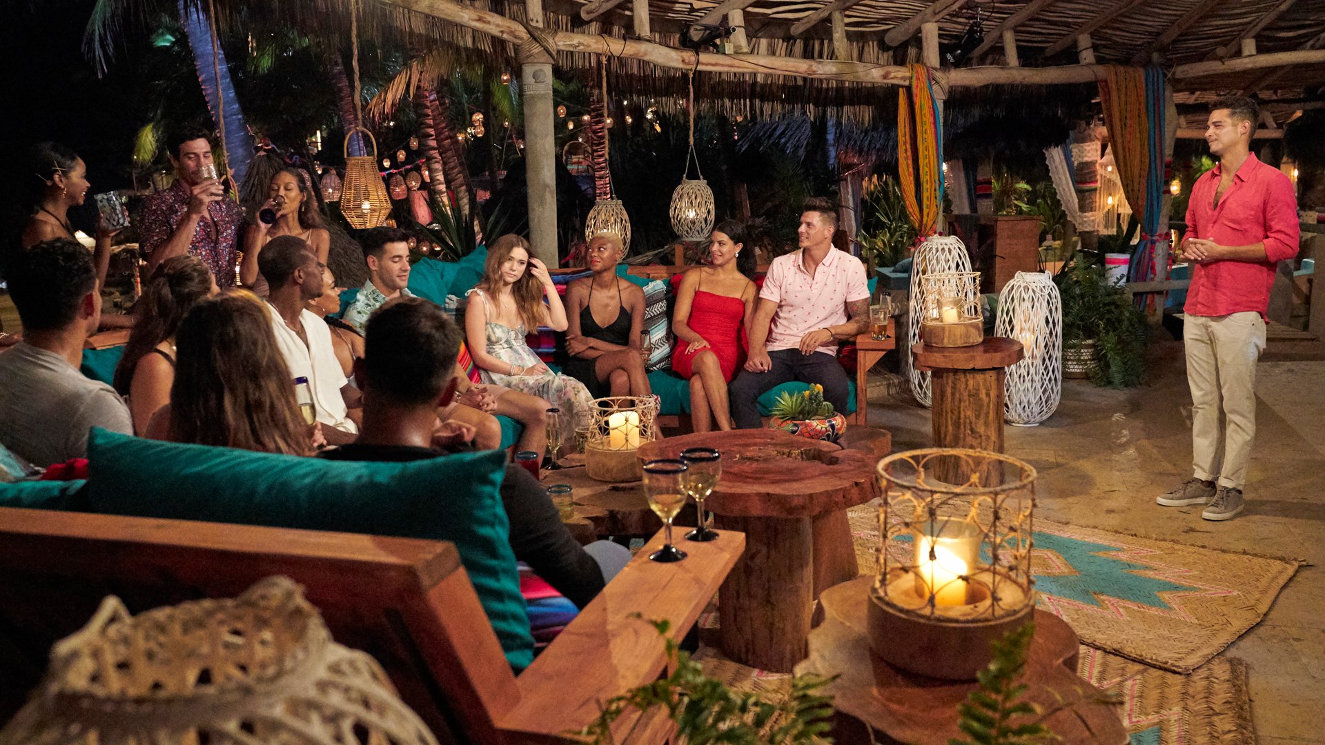 ‘Bachelor in Paradise’ Season 7 cast sits with Wells Adams on the finale