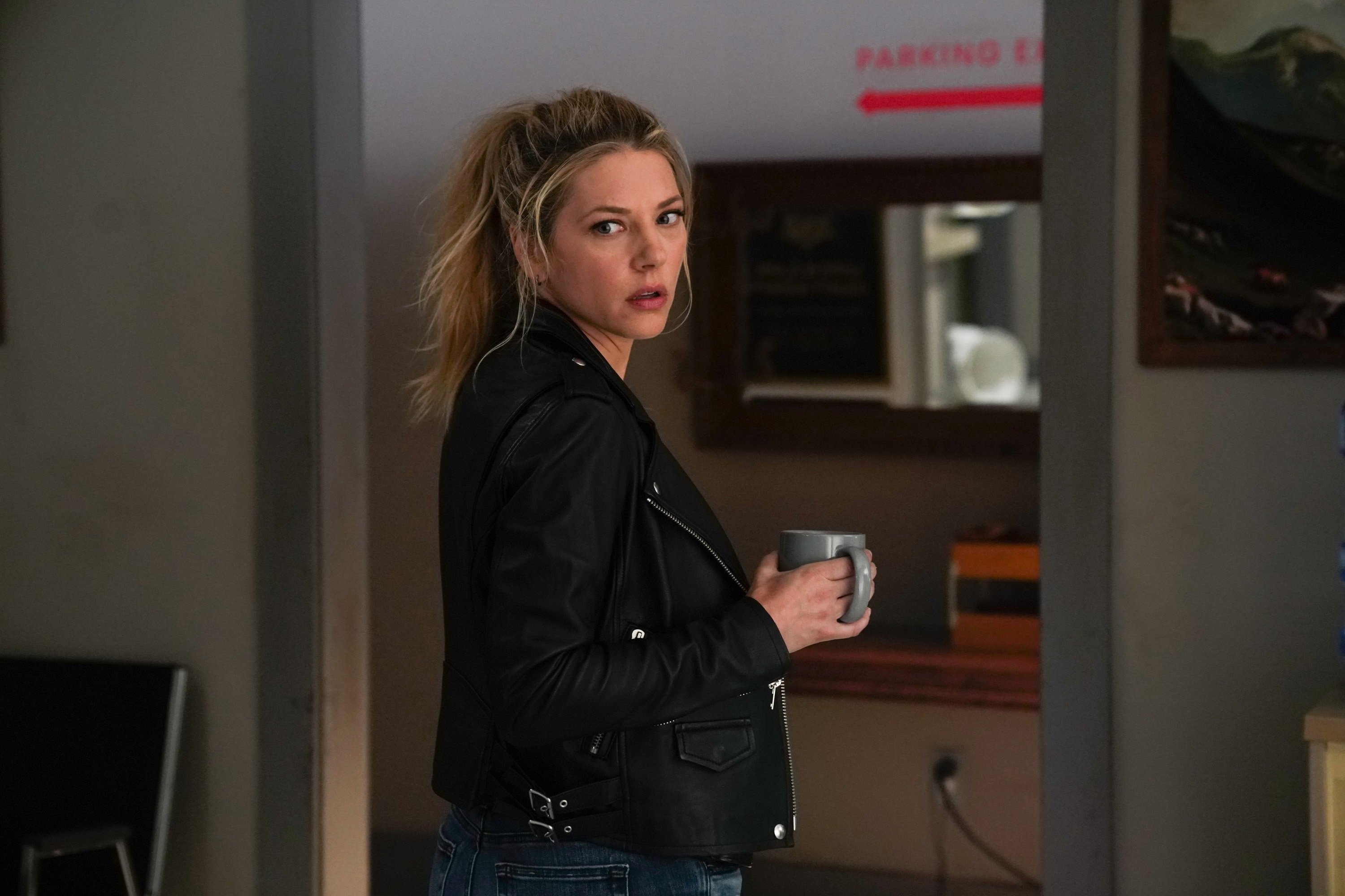Big Sky Season 2 Episode 2 Katheryn Winnick acting as Jenny Hoyt