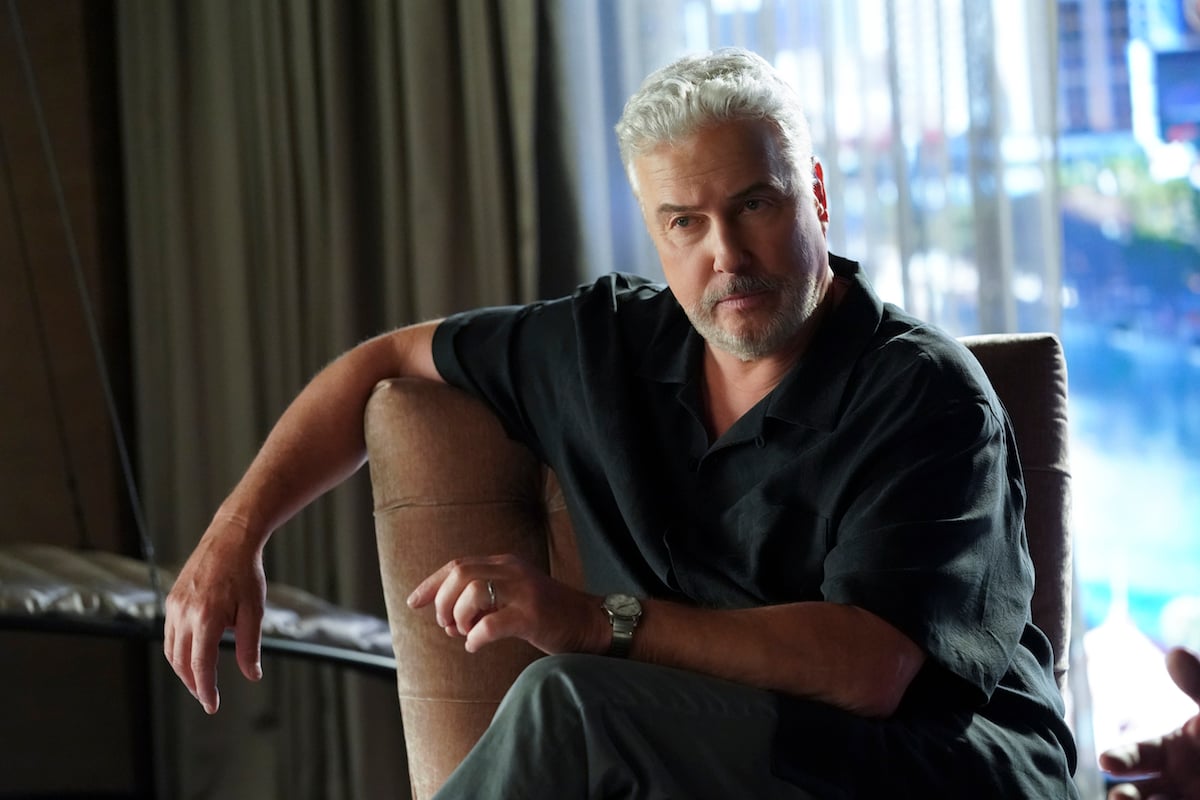 Gil Grissom sitting in a chair with his leg up in 'CSI: Vegas' series premiere