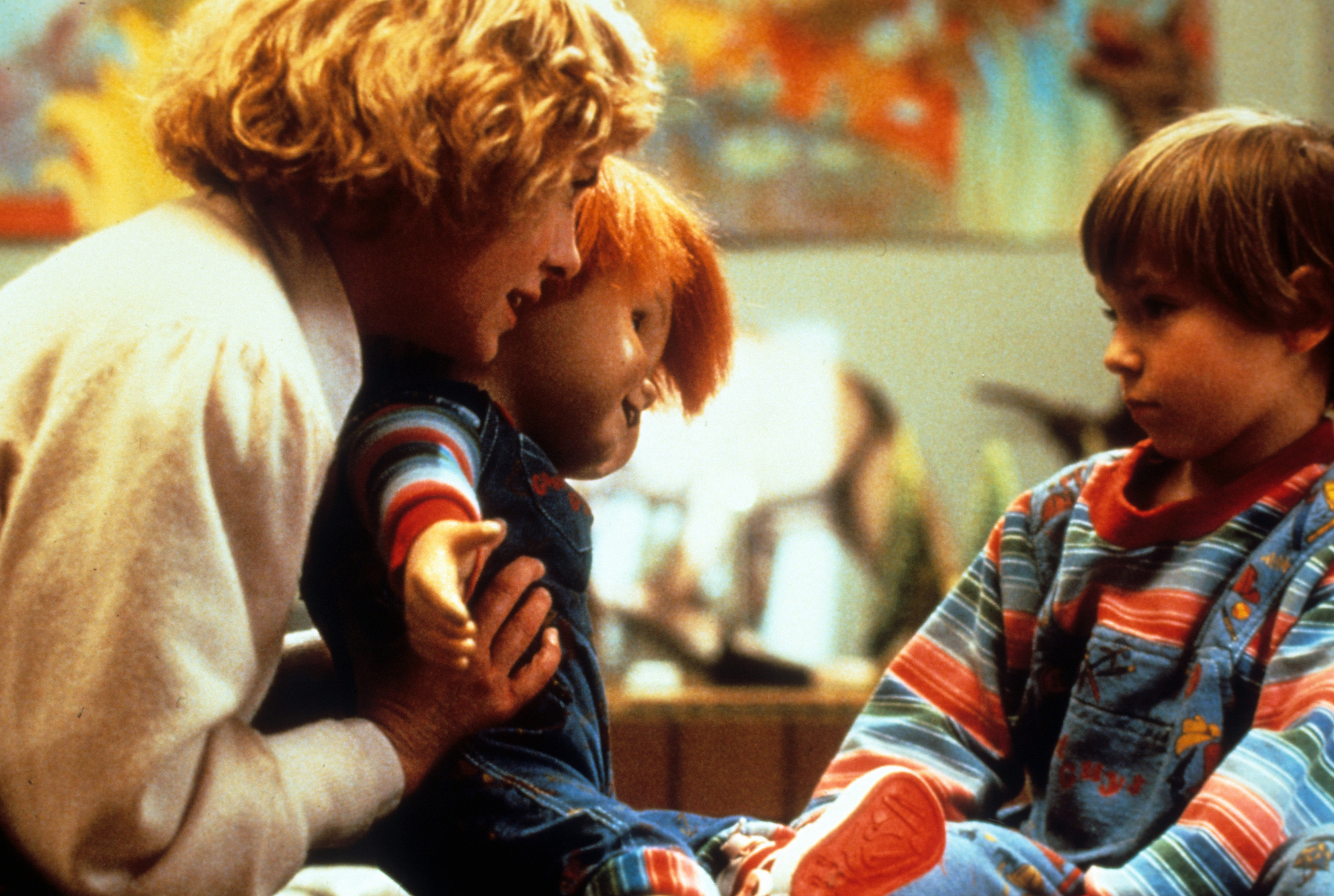 Child's Play: Catherine Hicks presents Alex Vincent with Chucky