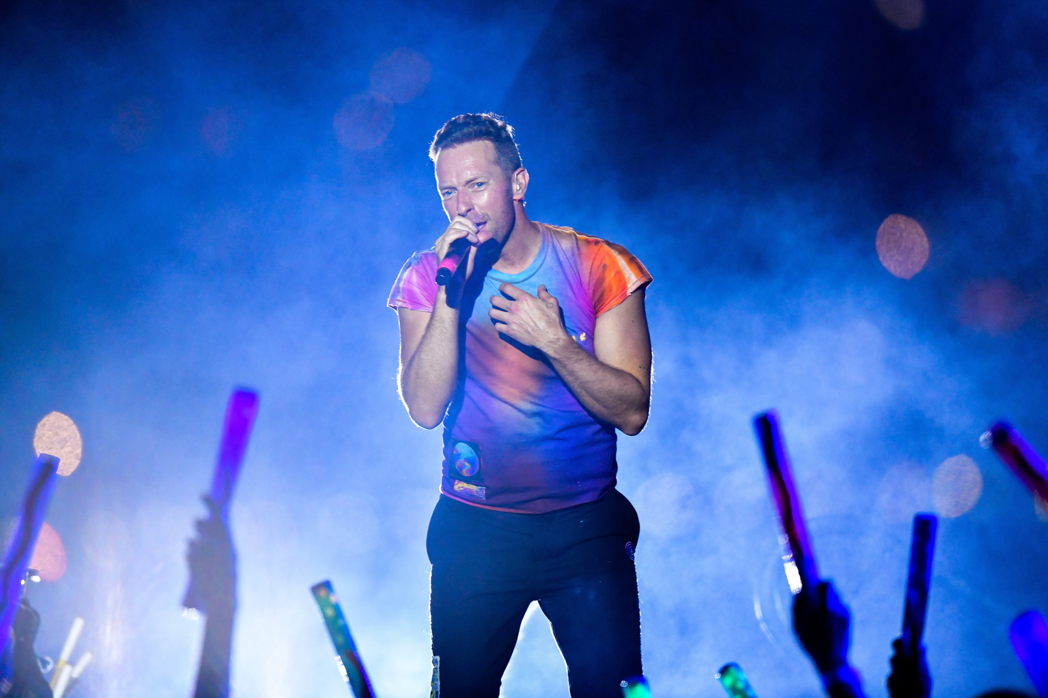 Chris Martin of Coldplay performs during pre-taping of the Macy's 4th of July Firework Show