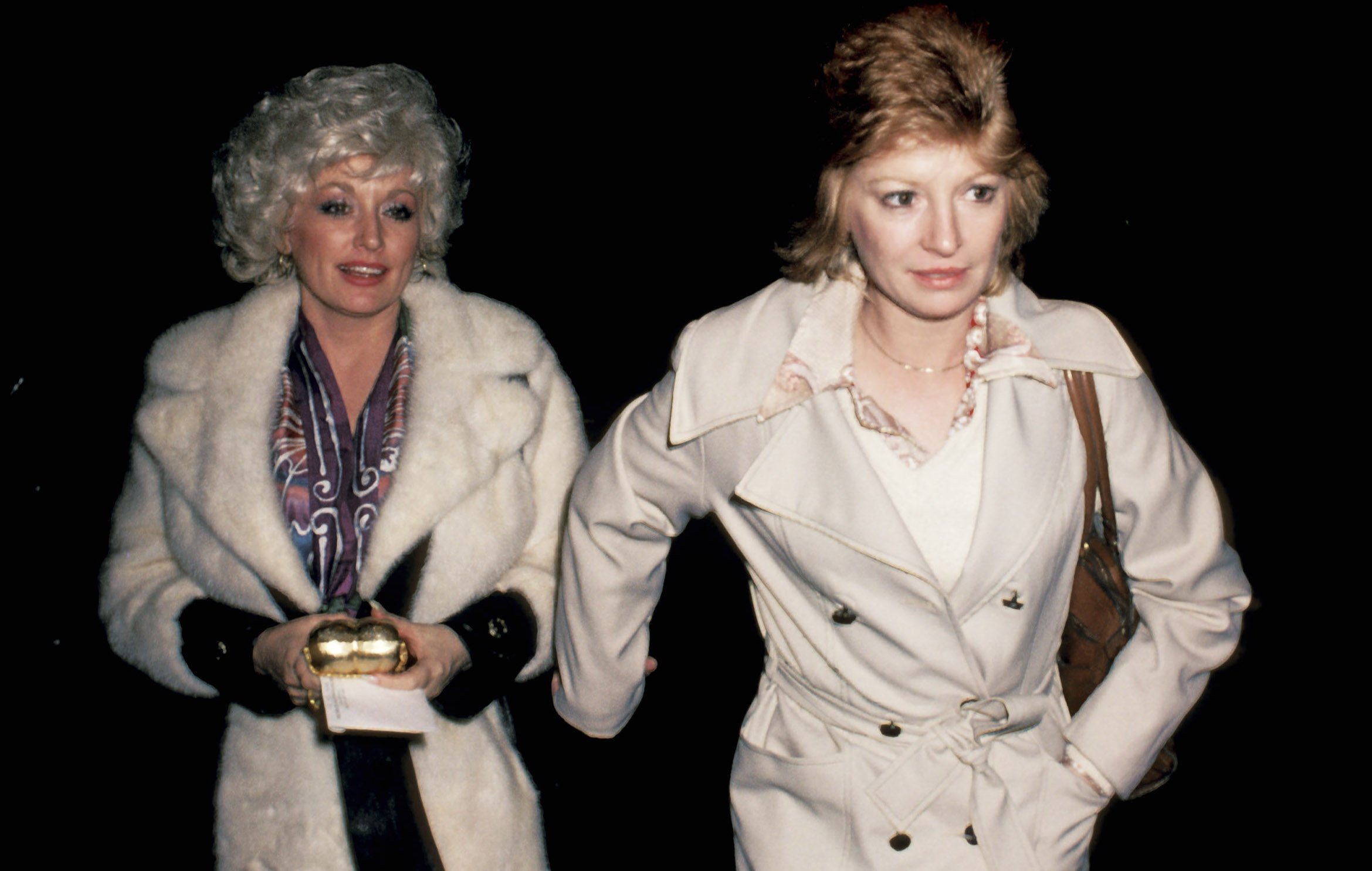Dolly Parton and Judy Ogle out walking in 1980