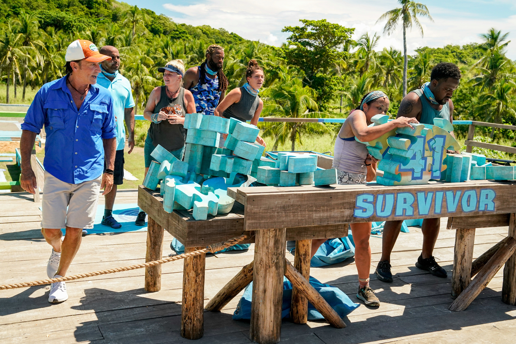 Jeff Probst talking to the 'Survivor' Season 41 cast during a challenge