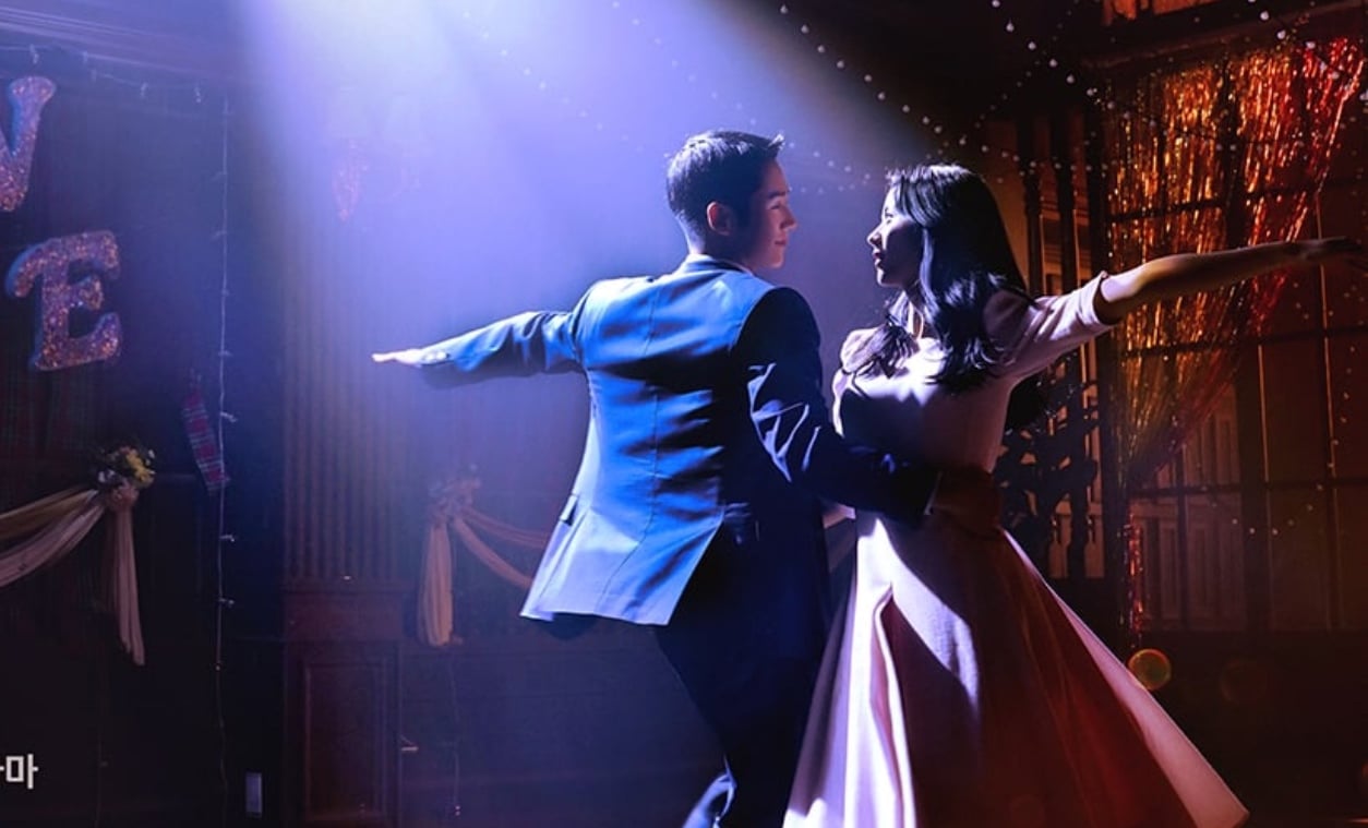 Jung Hae-in and Jisoo for Disney+ K-drama 'Snowdrop' dancing in spotlight