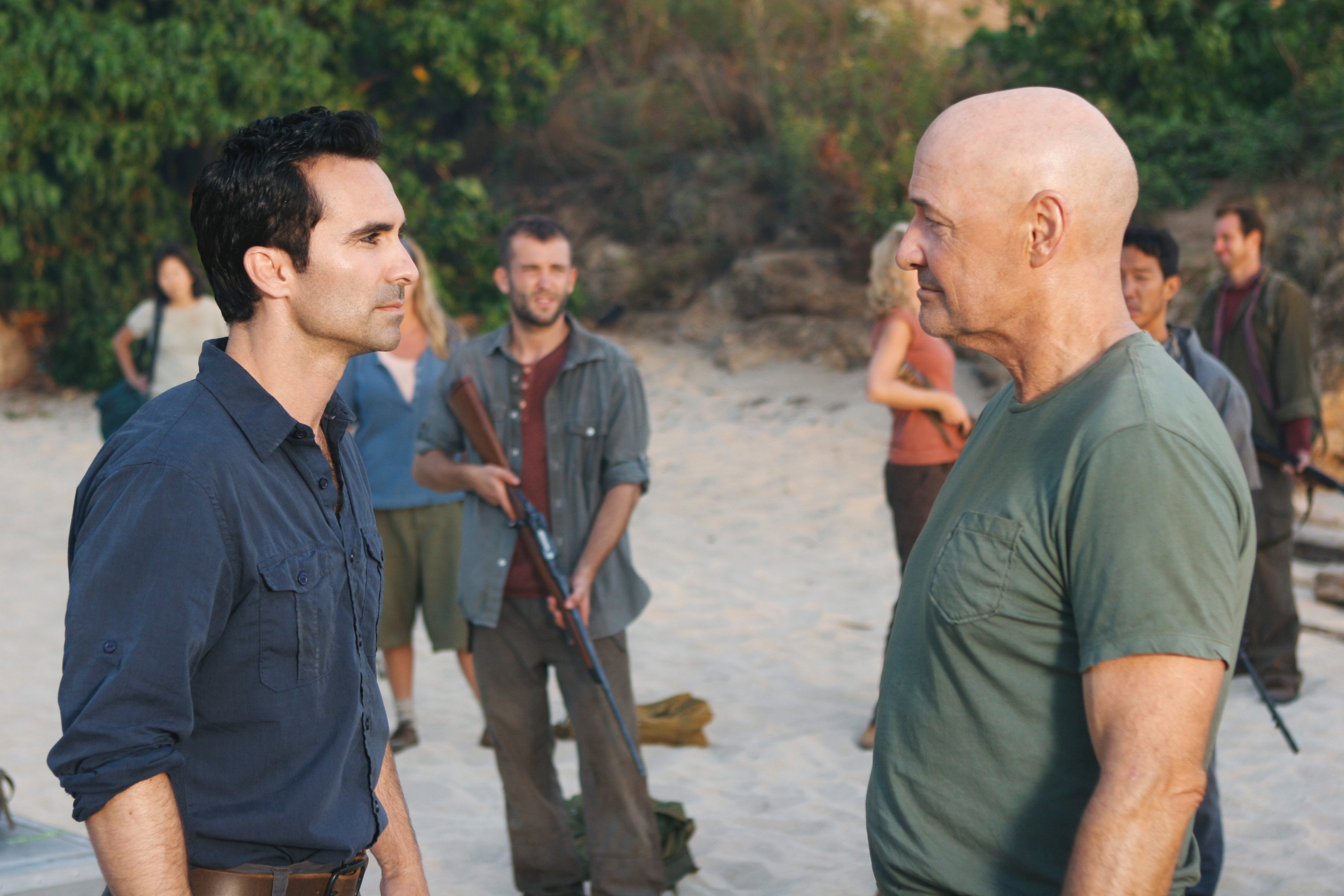 Lost stars Nestor Carbonell and Terry O'Quinn face off on the beach