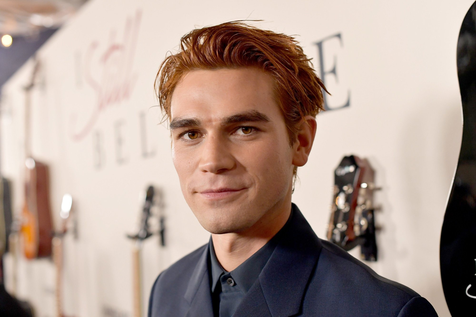'Riverdale' star KJ Apa wants to star on 'RuPaul's Drag Race' on a step and repeat