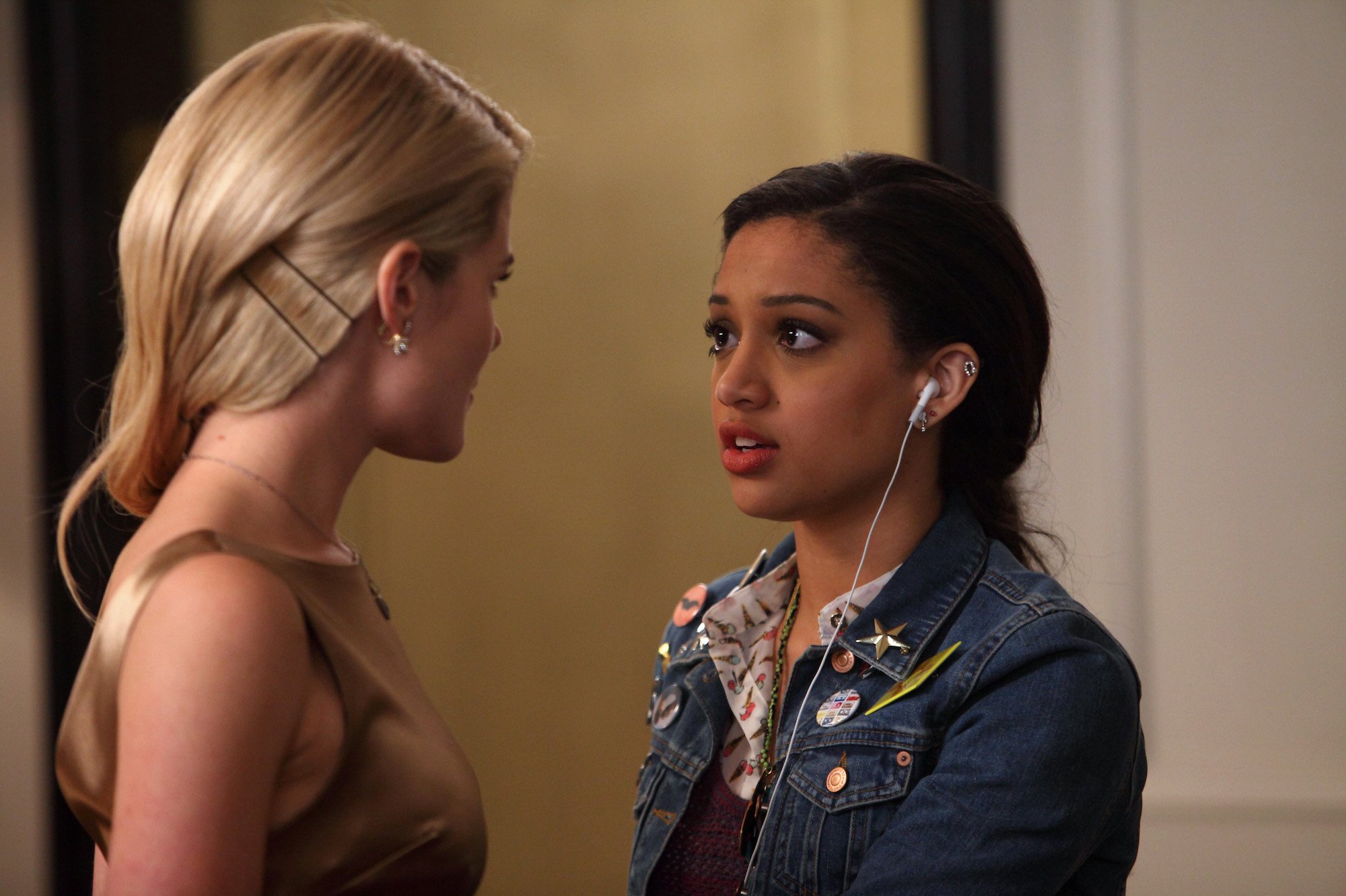 Rachel Taylor, and Samantha Logan talking to each other in ABC's '666 Park Avenue' Season 1.