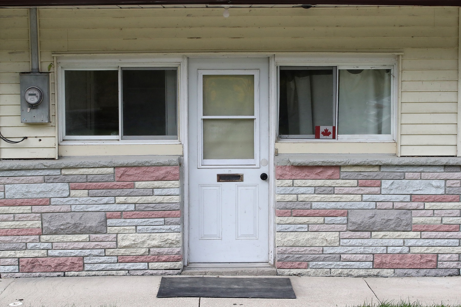 An outside view of the building used as The Rosebud Motel in Schitt's Creek