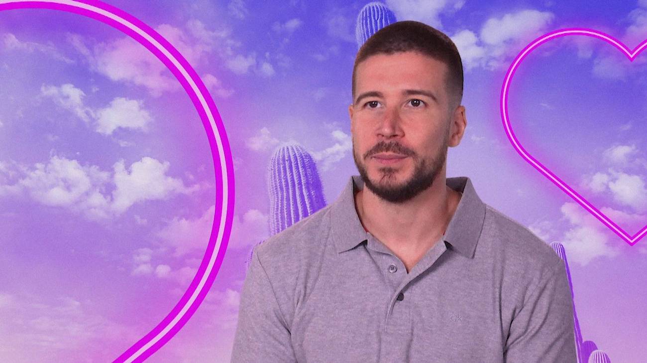 Vinny Guadagnino sits for a talking head during 'Double Shot at Love' Season 3