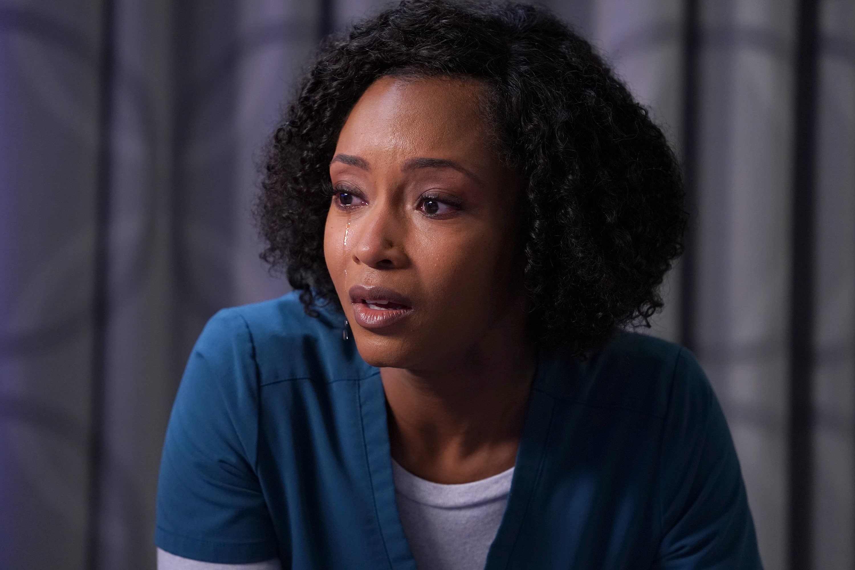 'Chicago Med' cast member Yaya DaCosta crying in the season 6 finale